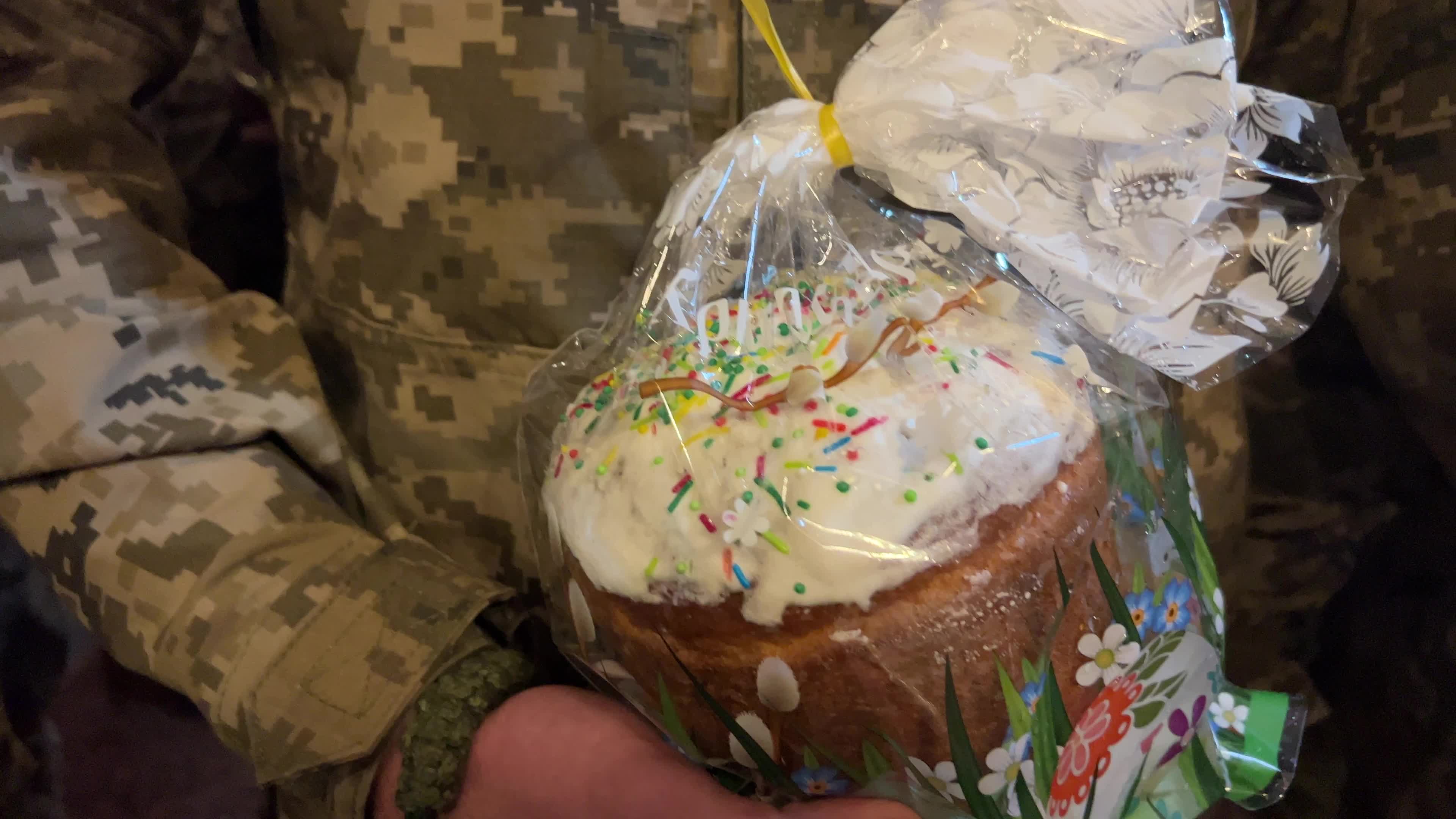 Easter breads for Ukrainian servicemen