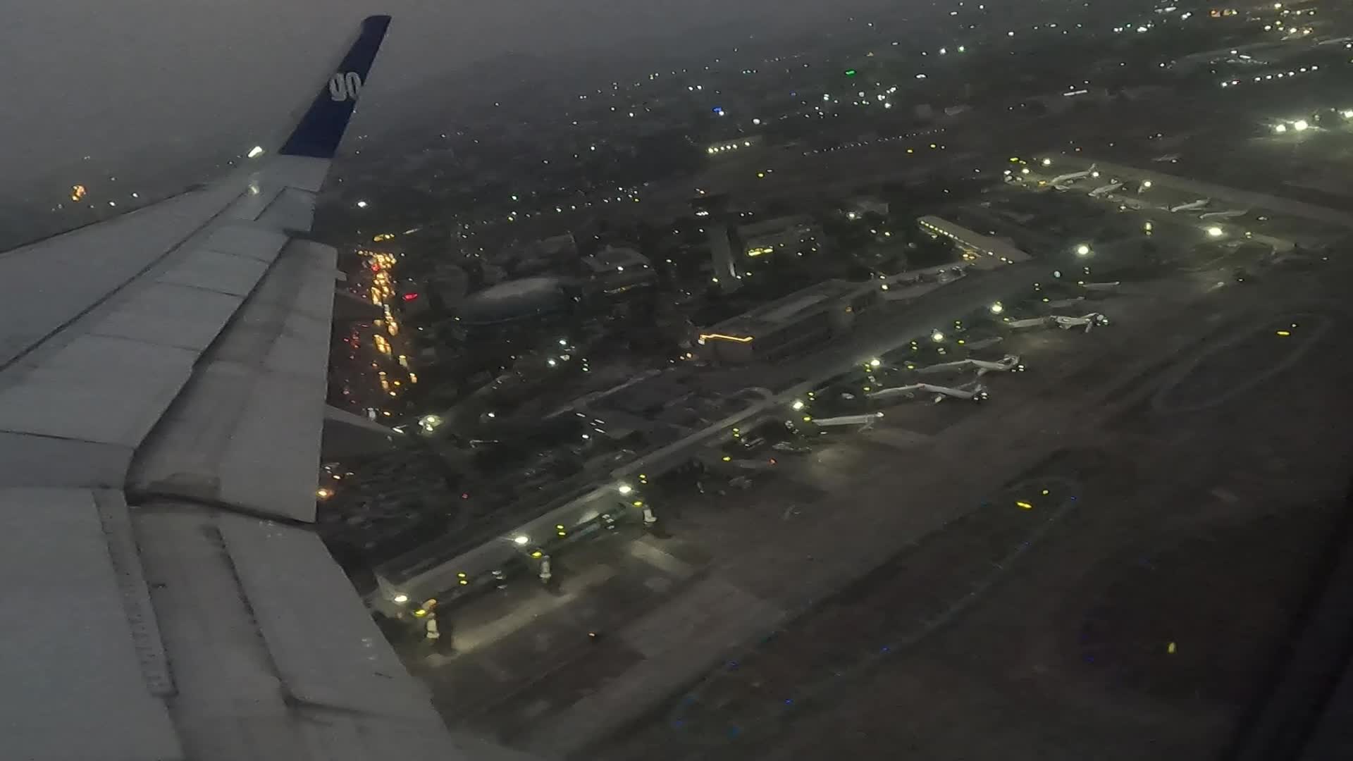 Go First Flight In Mumbai To Bangalore