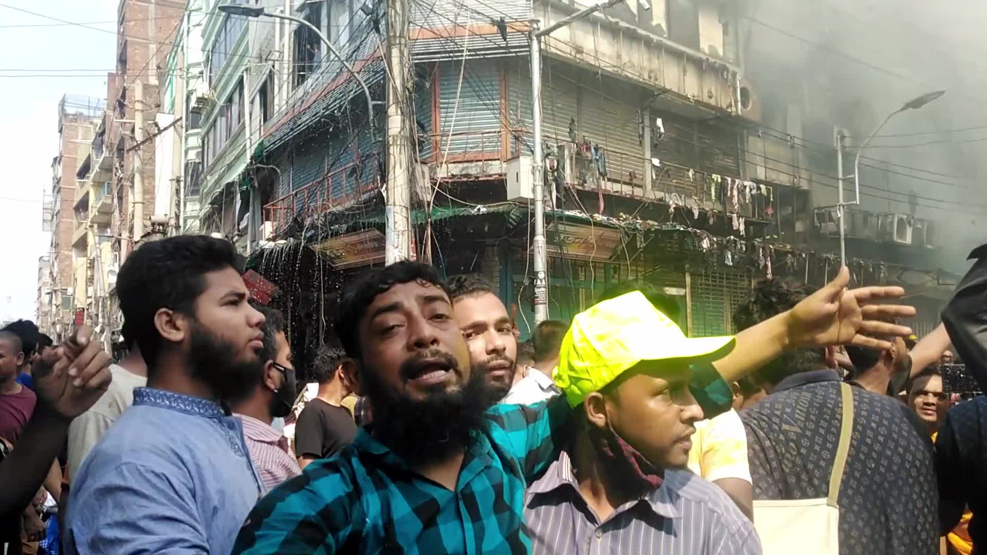 Fire broke out in the Bangabazar clothing market in Bangladesh
