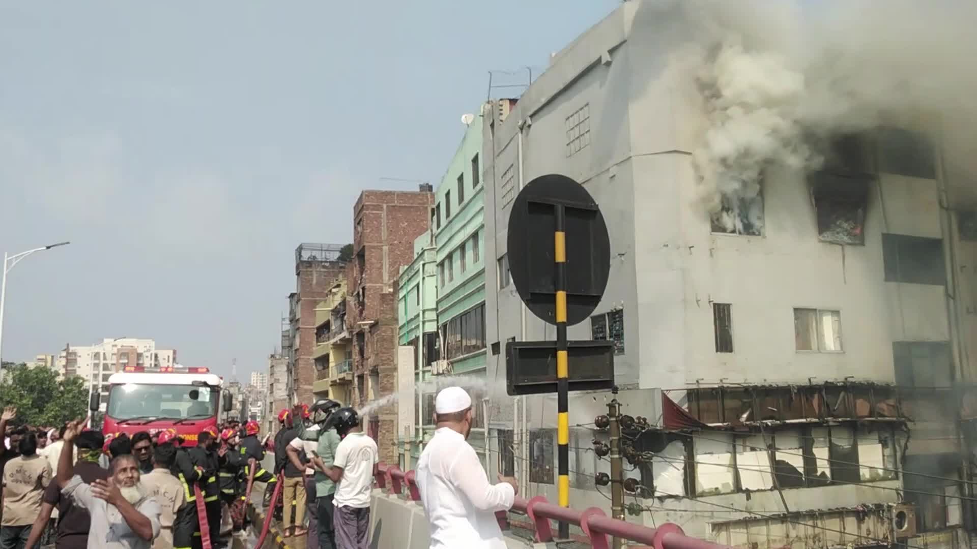 Fire broke out in the Bangabazar clothing market in Bangladesh