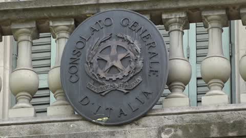 Hundreds of people protested in front of the Italian Consulate and in support of NGOs that rescue migrants at sea