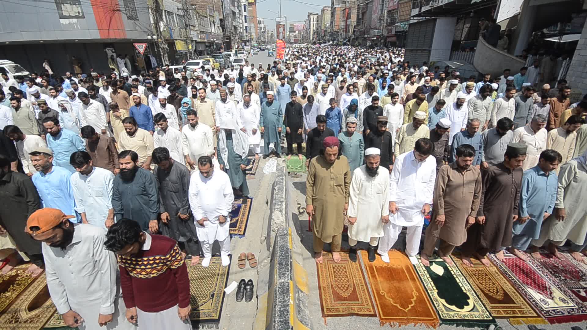 Last Friday prayers of the holy month of Ramadan in Peshawar