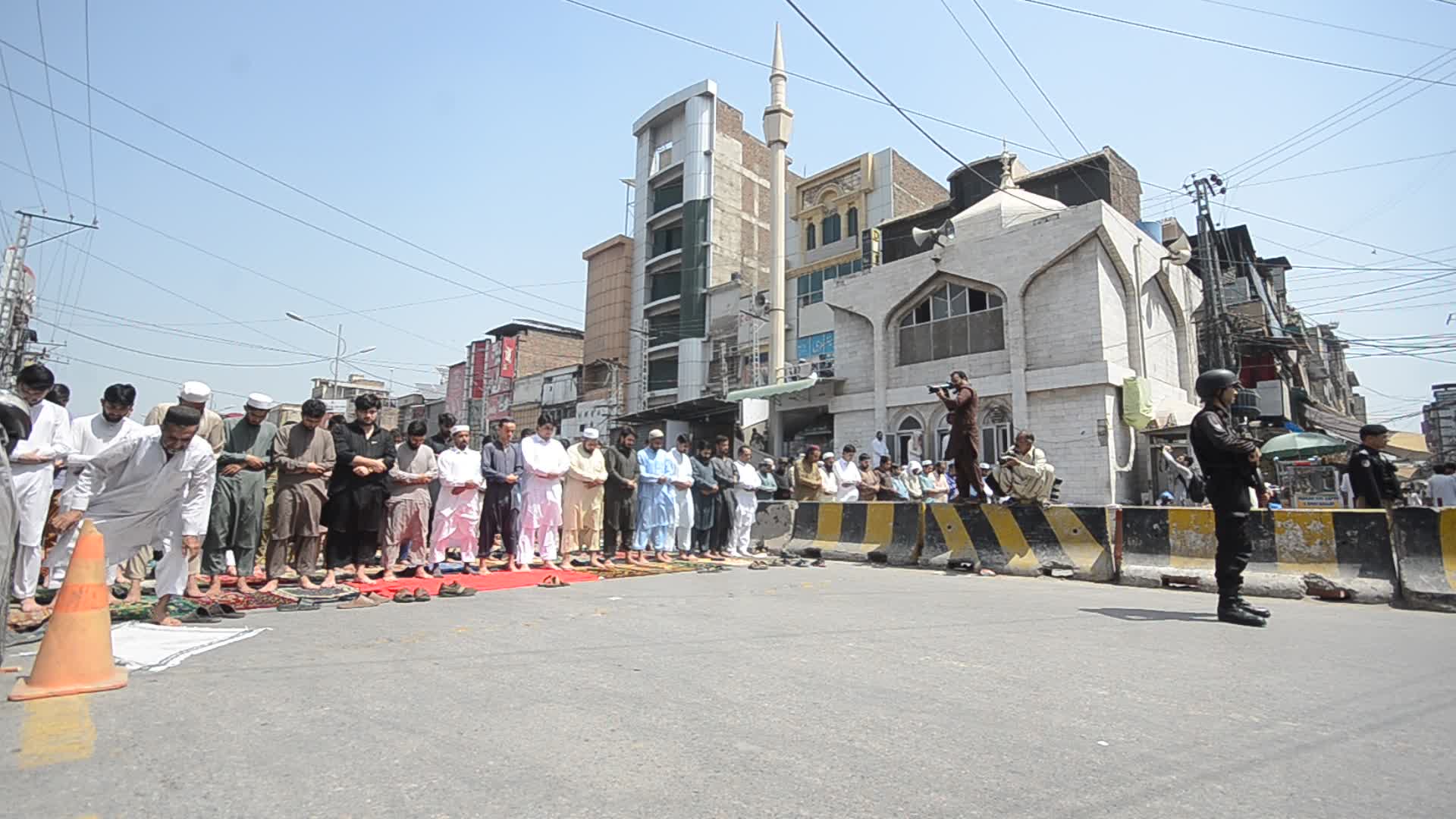 Last Friday prayers of the holy month of Ramadan in Peshawar