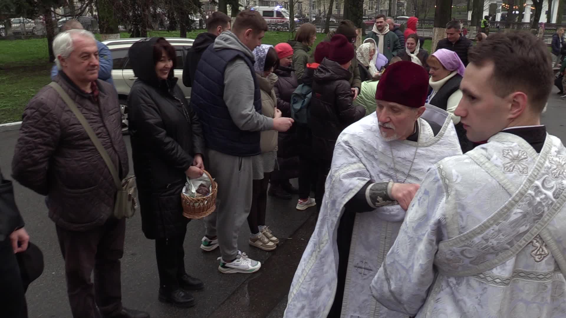 Orthodox Easter in Kyiv, amid Russian invasion of Ukraine
