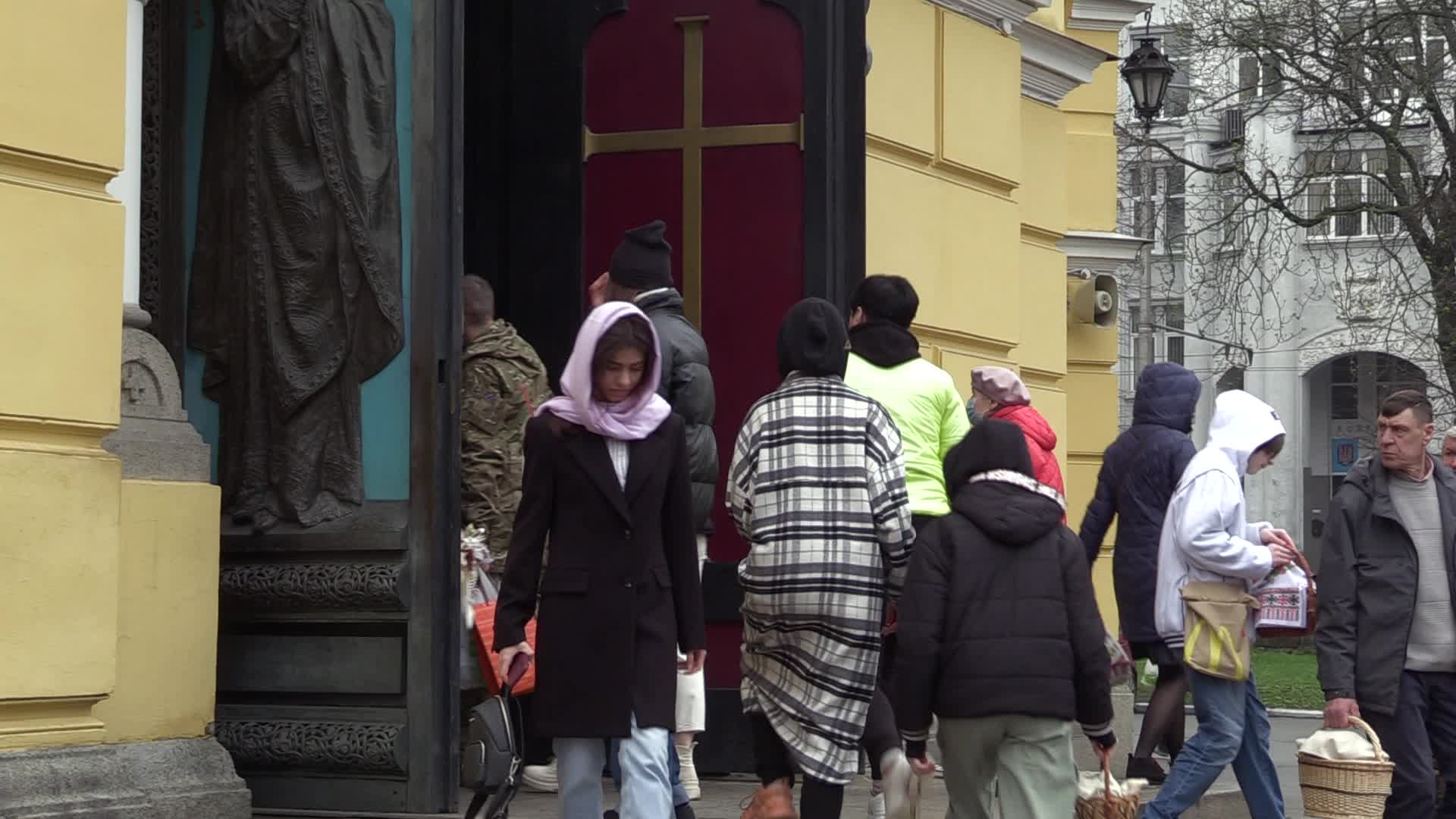 Orthodox Easter in Kyiv, amid Russian invasion of Ukraine
