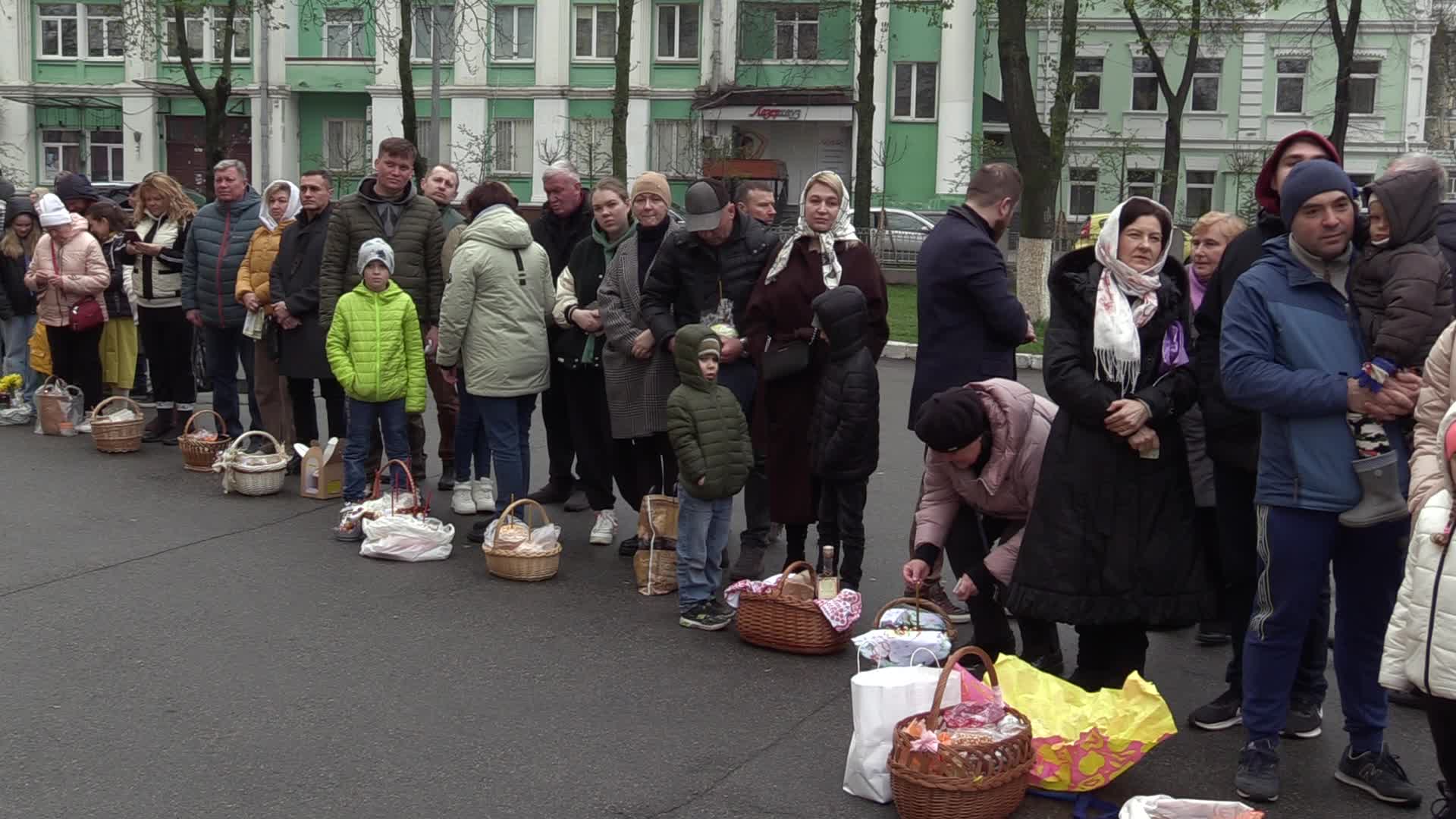 Orthodox Easter in Kyiv, amid Russian invasion of Ukraine
