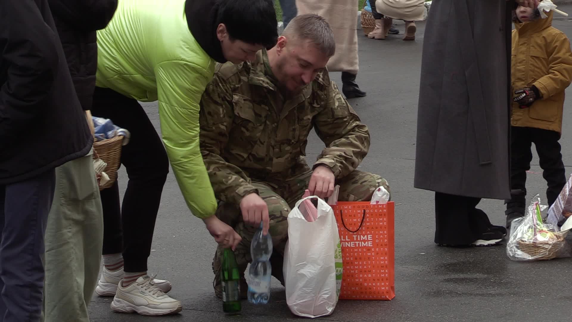 Orthodox Easter in Kyiv, amid Russian invasion of Ukraine
