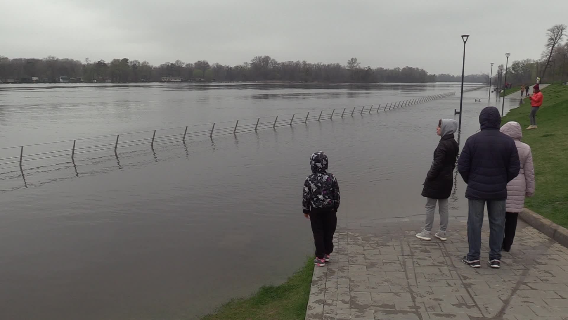 A seasonal rise in the water level in the Dnipro led to flooded embankment in Kyiv