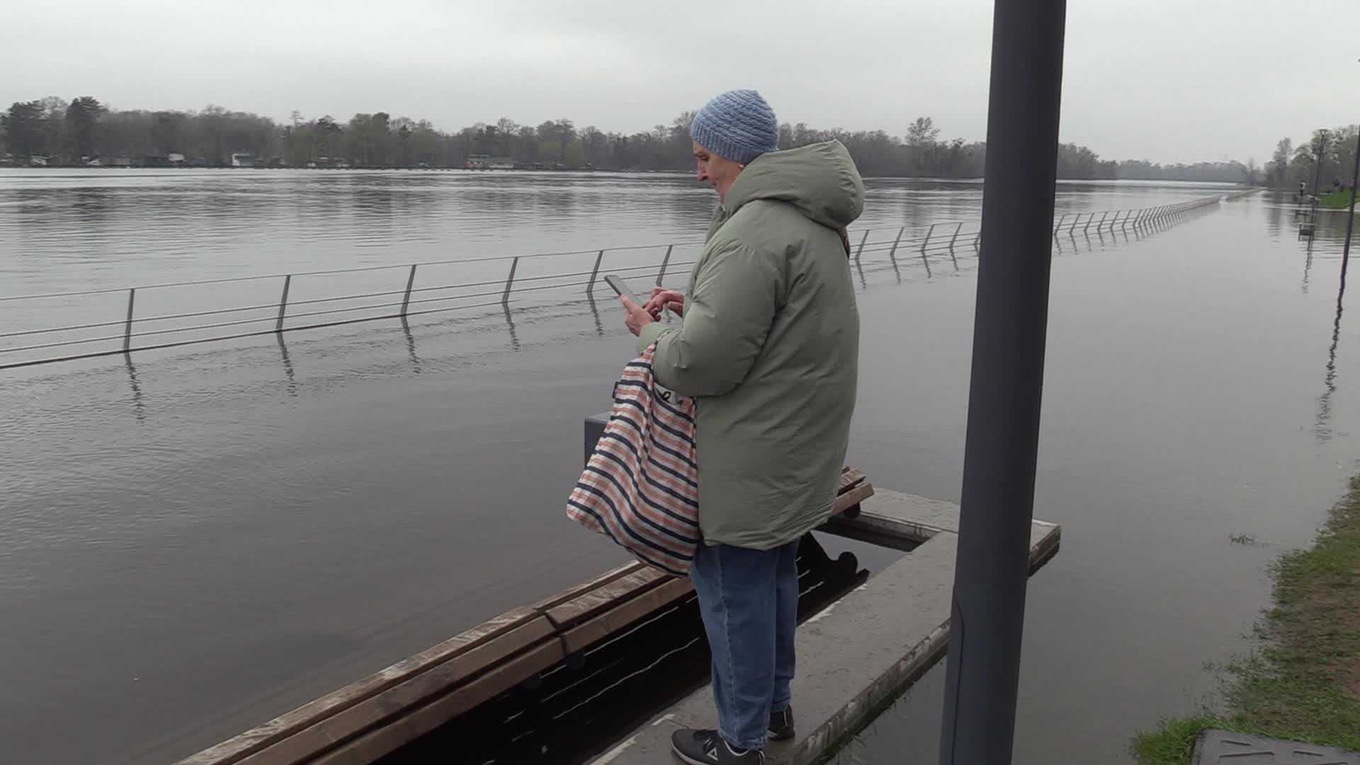 A seasonal rise in the water level in the Dnipro led to flooded embankment in Kyiv