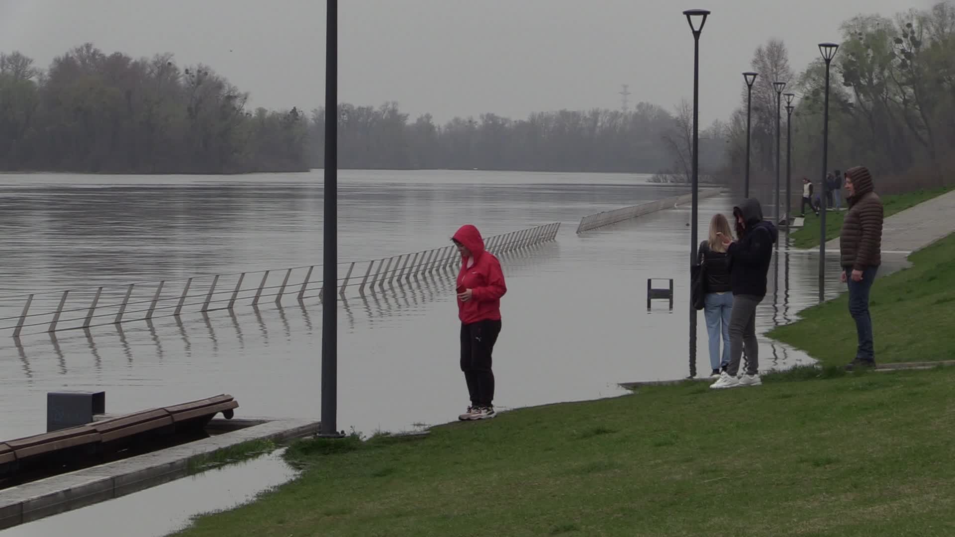 A seasonal rise in the water level in the Dnipro led to flooded embankment in Kyiv