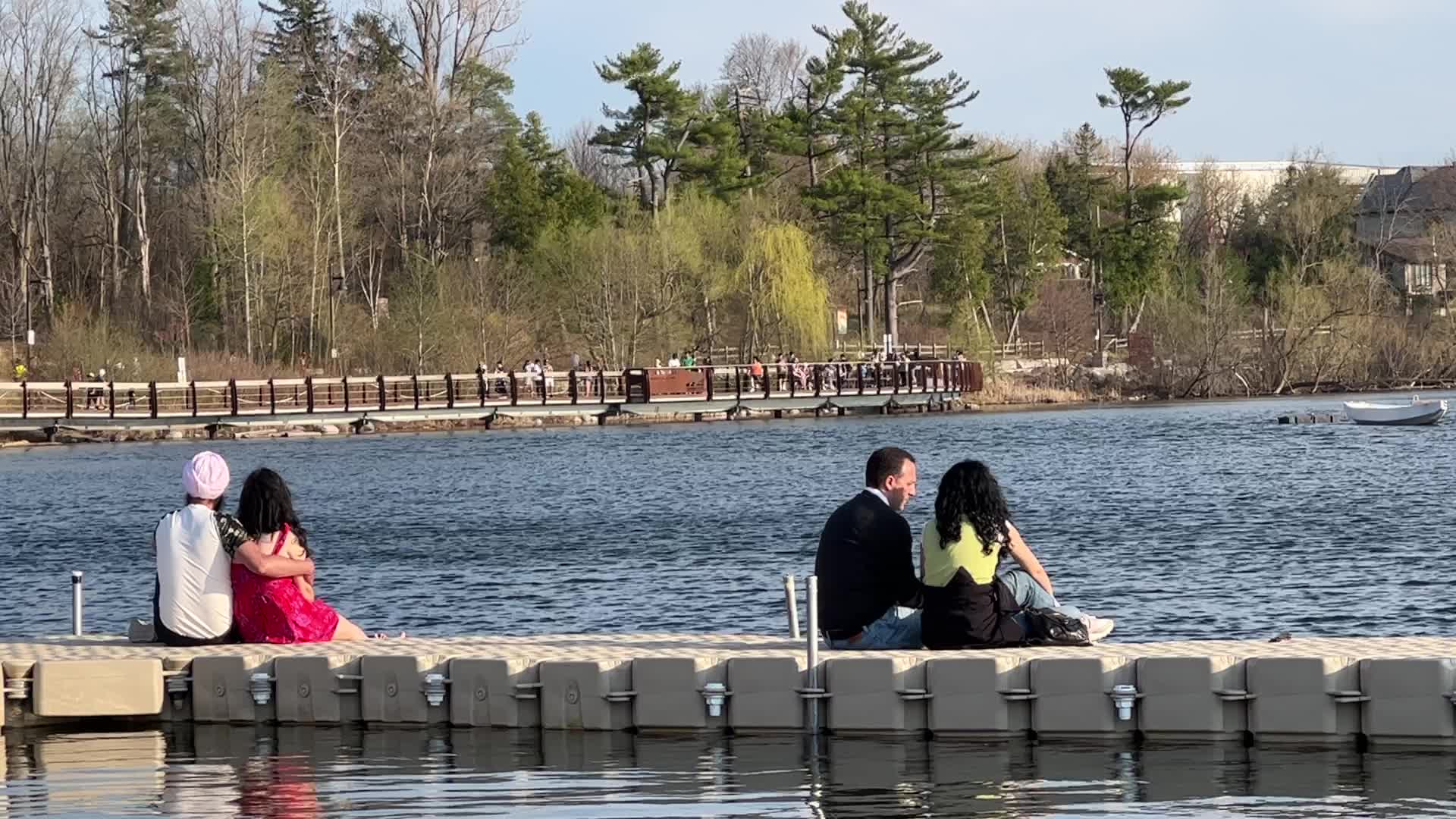 Daily life along Lake Wilcox