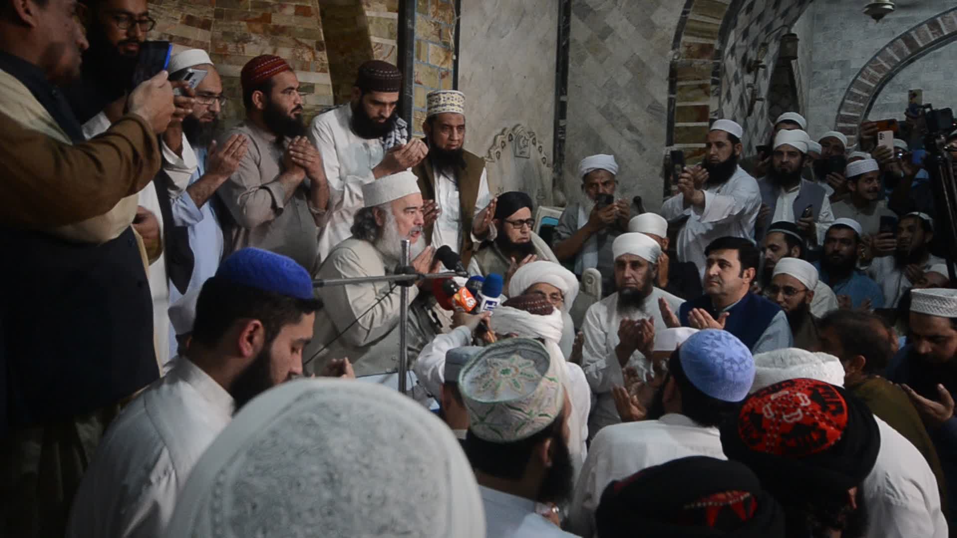 Eid al-fitr in pakistan