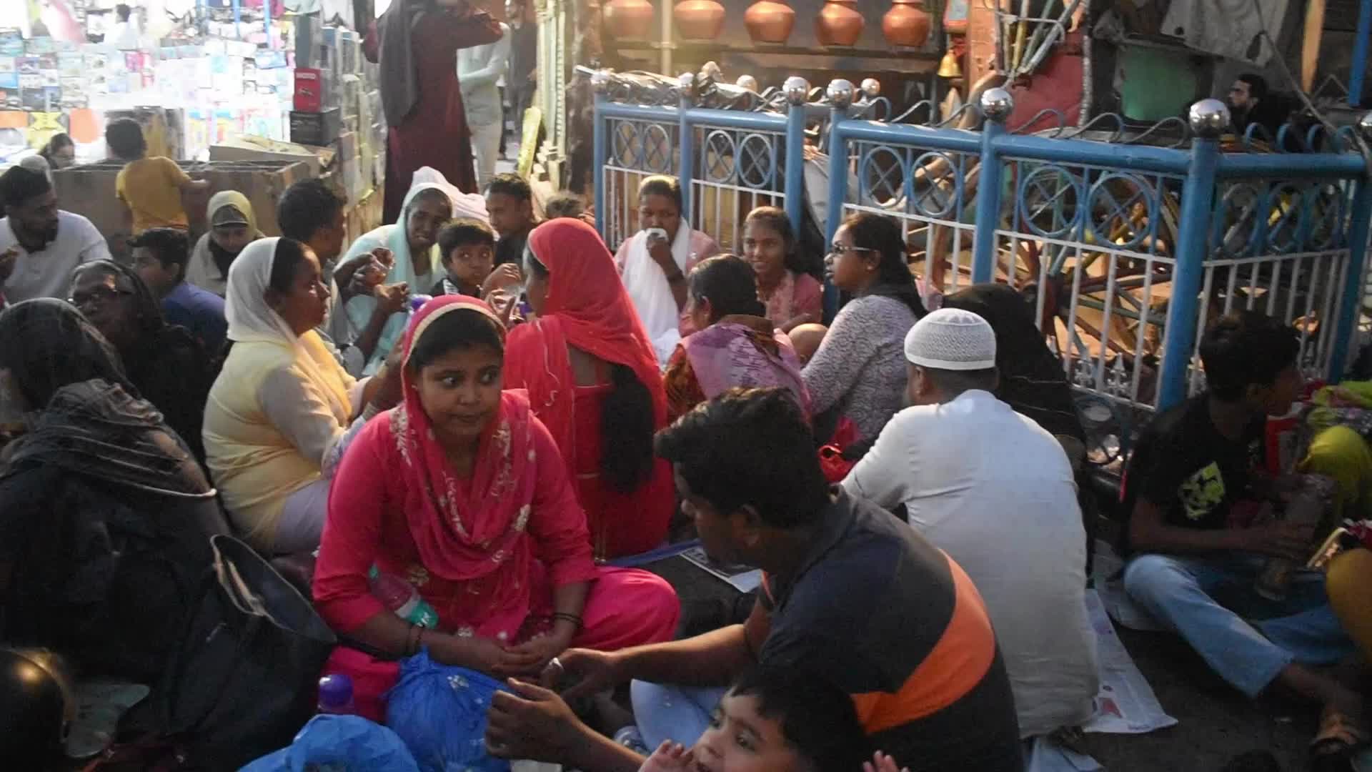 Iftar On Market In Kolkata, India
