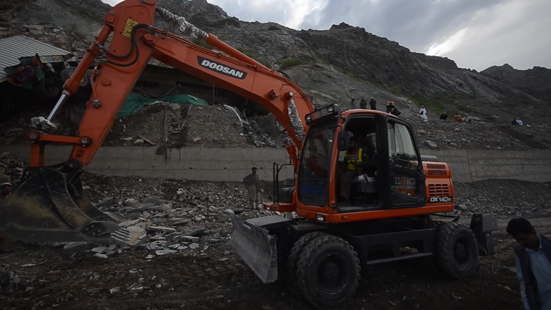 Massive landslide in Pakistan buries trucks near Afghan border, at least 4 killed 
