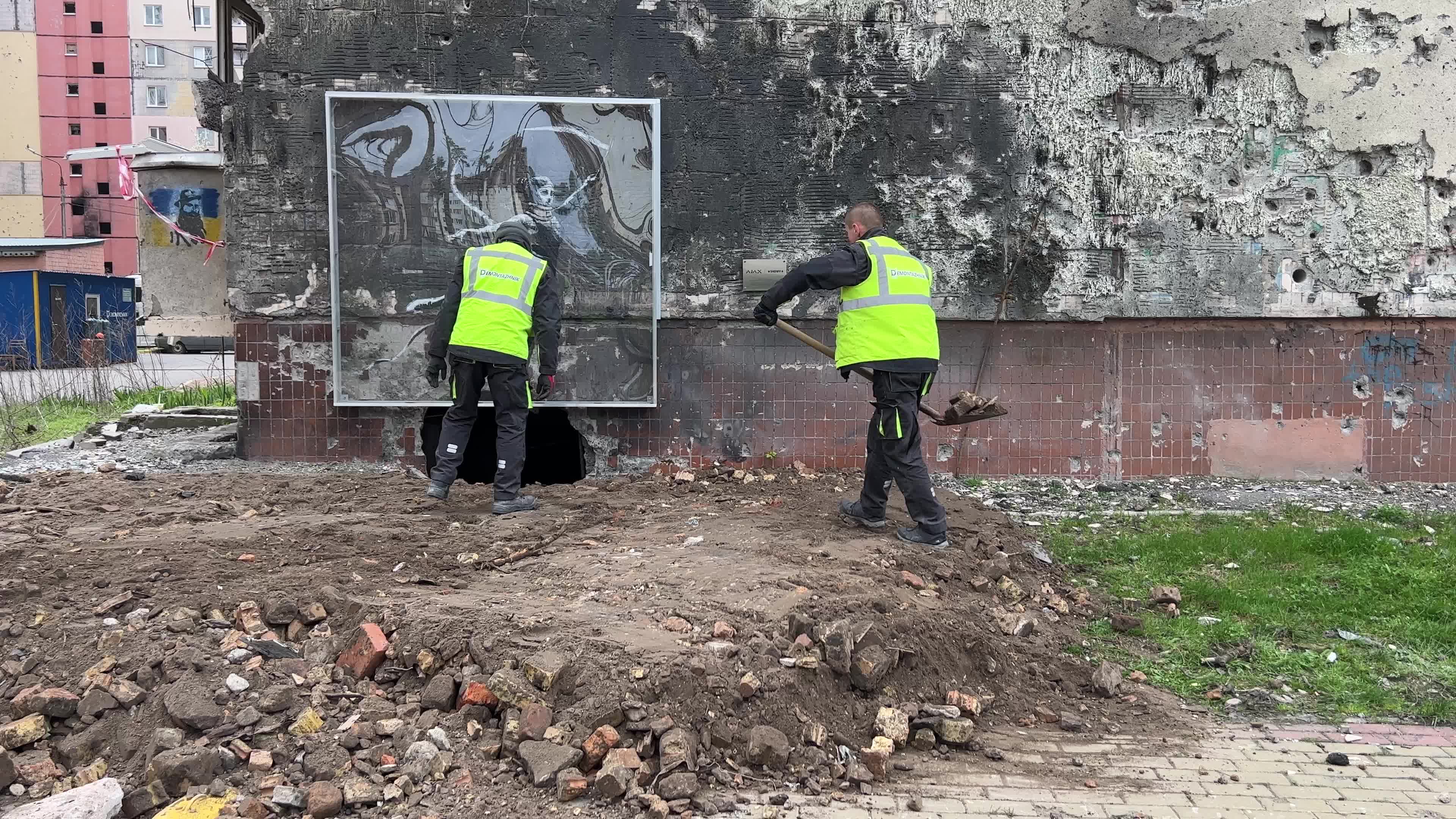 Safeguarding Banksy's Art in War-Damaged Irpin