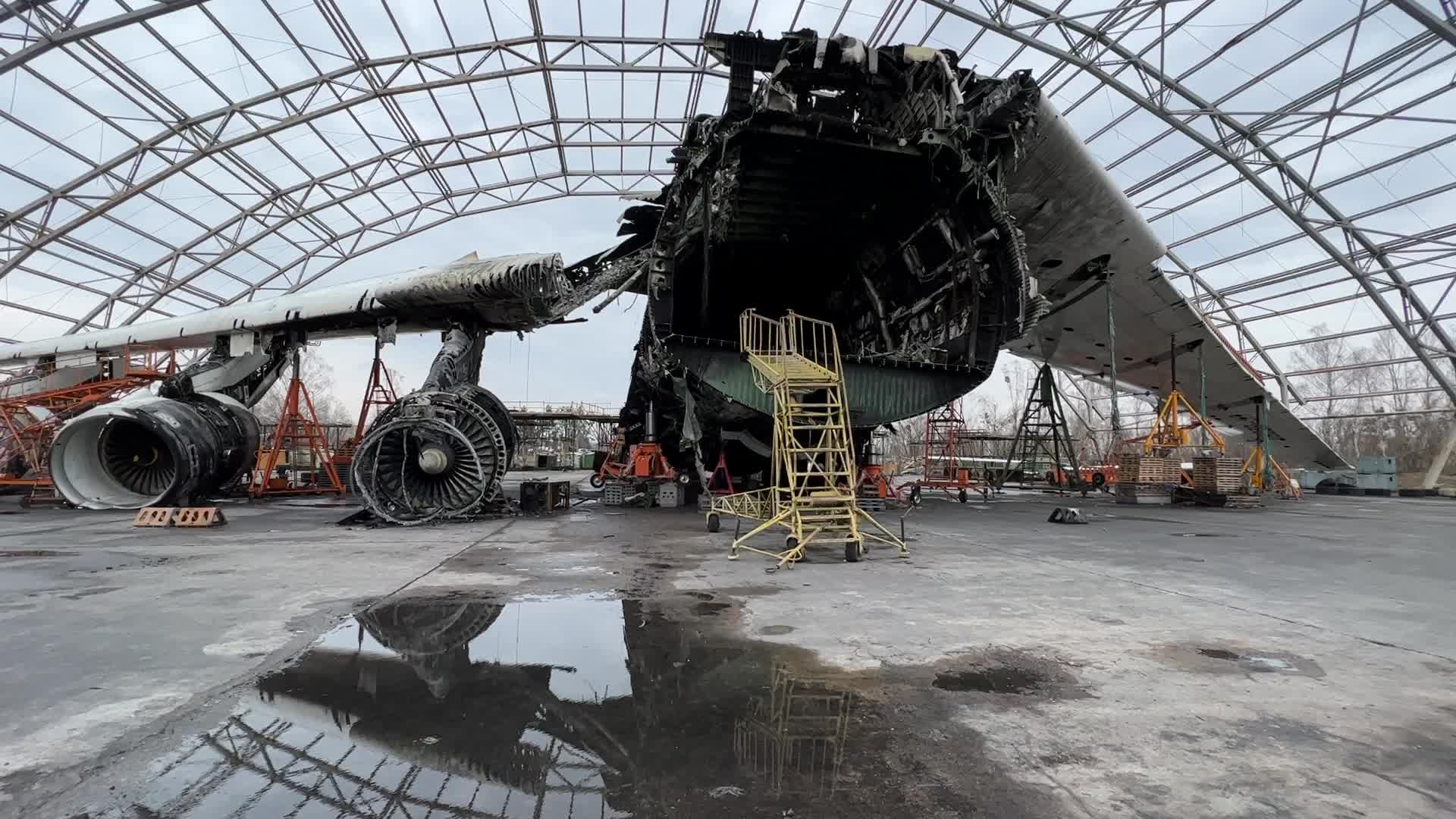 Dismantling of the destroyed largest Ukrainian transport aircraft Antonov An-225 Mriya (Mriya) 