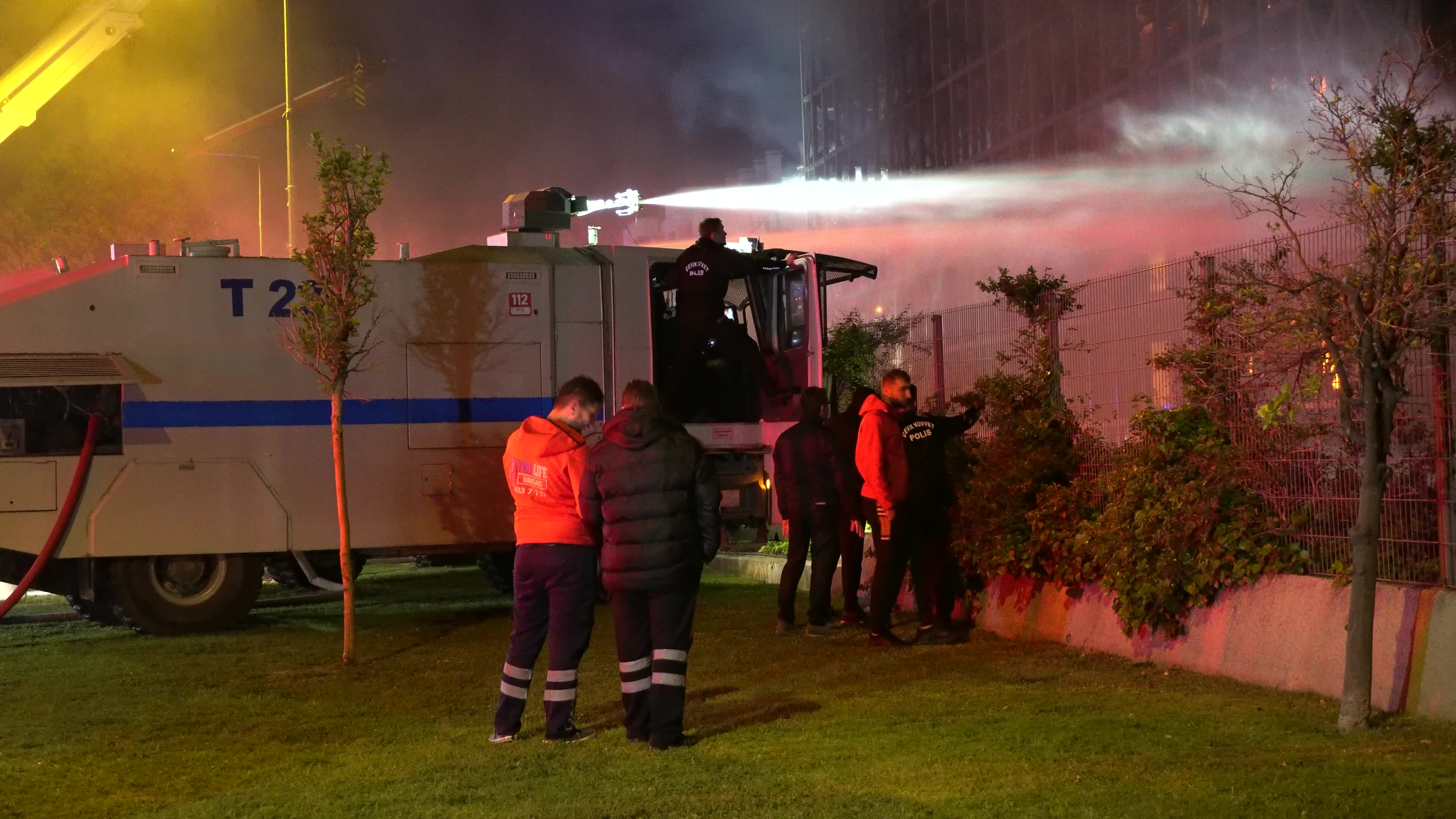 Big fire on a luxury site, Izmir, Turkey - 27 Apr 2023