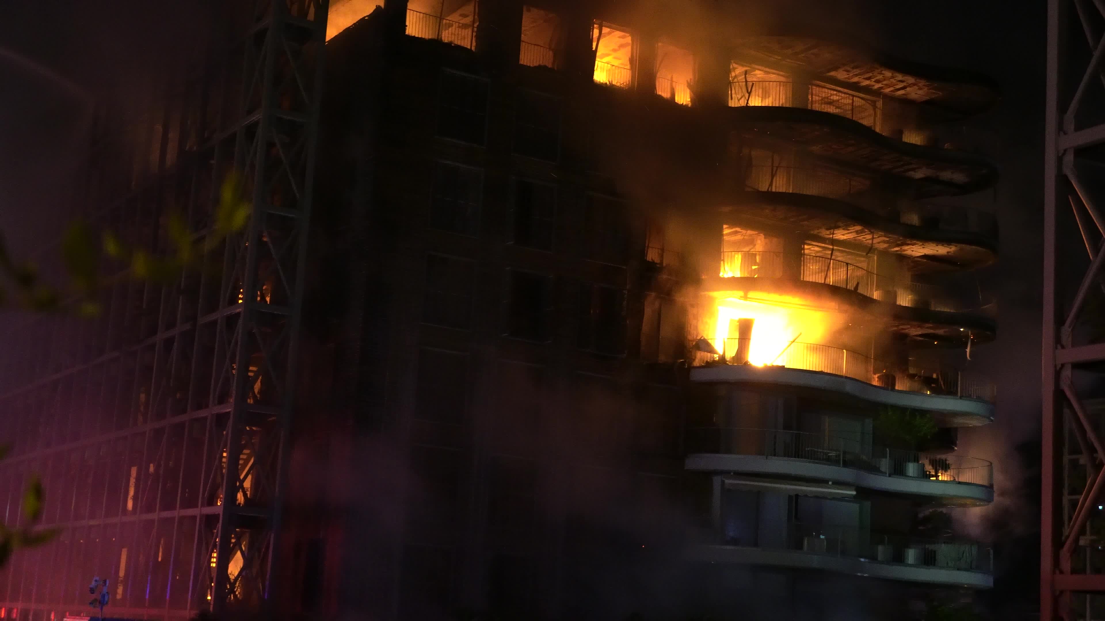 Big fire on a luxury site, Izmir, Turkey - 27 Apr 2023