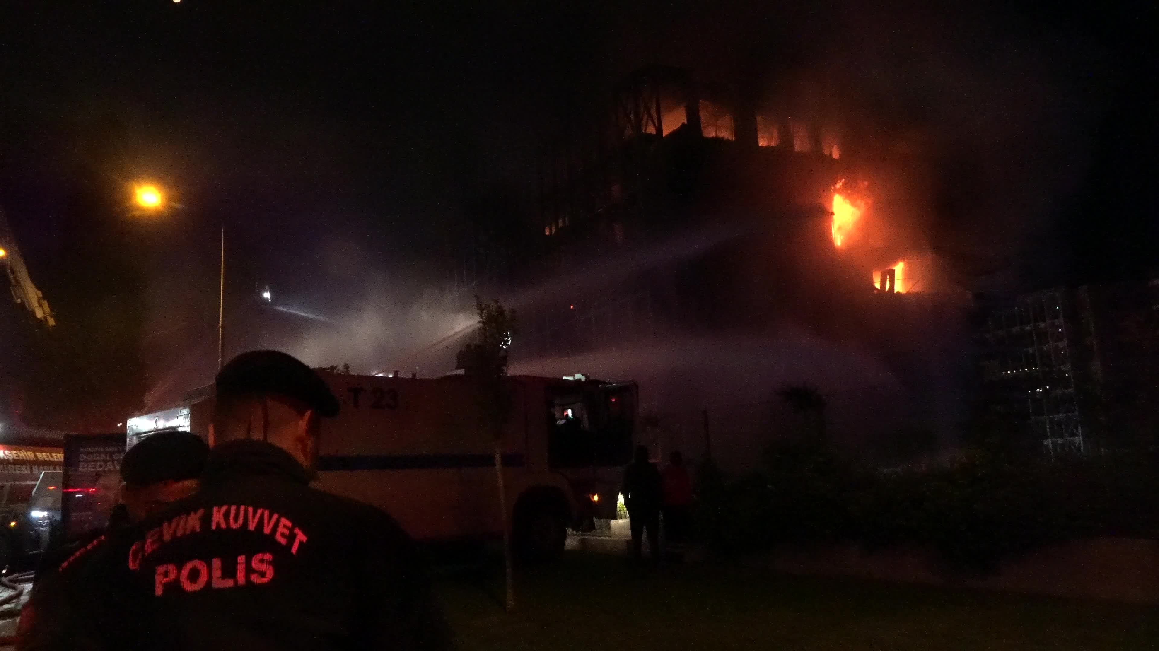 Big fire on a luxury site, Izmir, Turkey - 27 Apr 2023