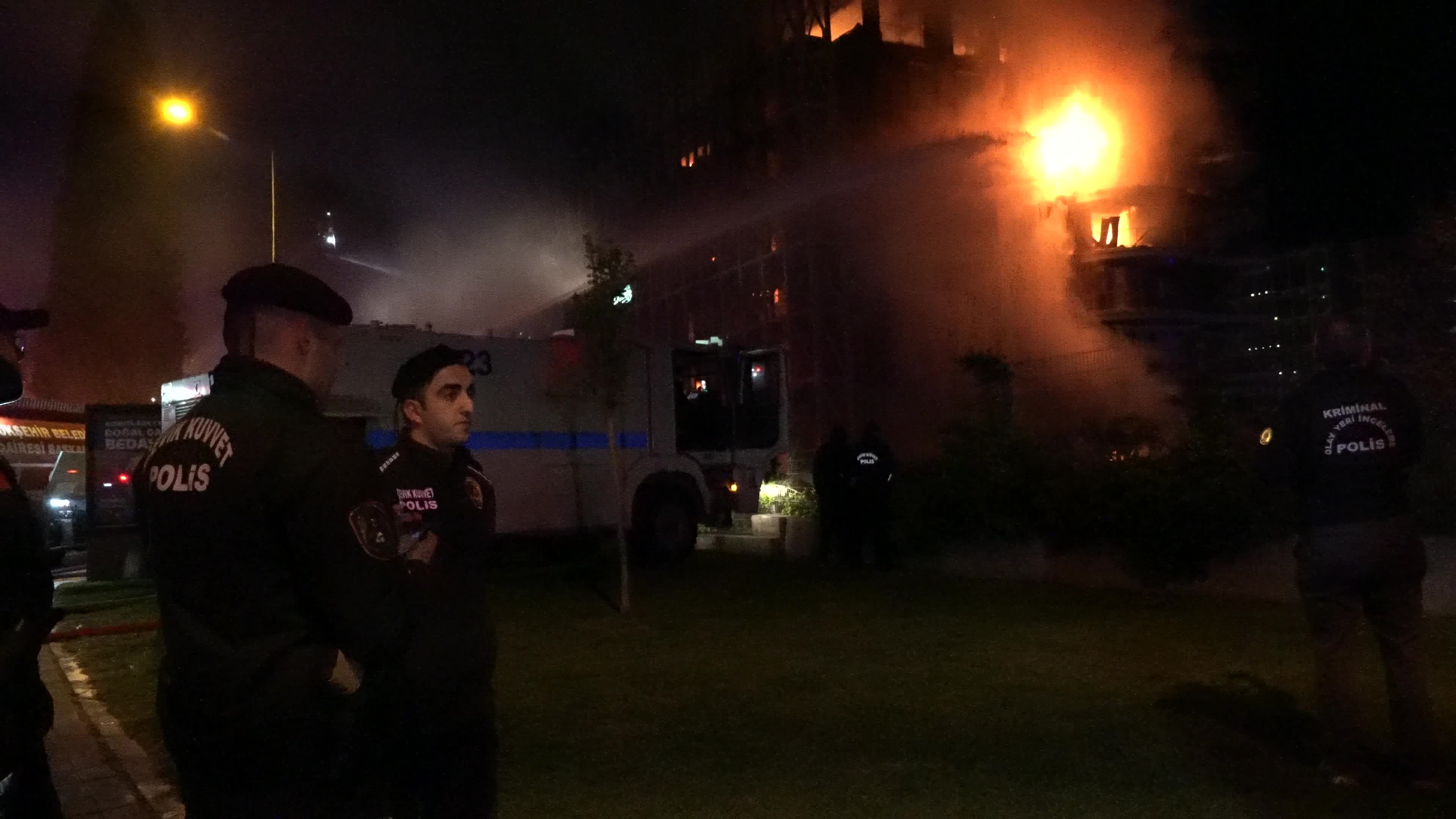 Big fire on a luxury site, Izmir, Turkey - 27 Apr 2023