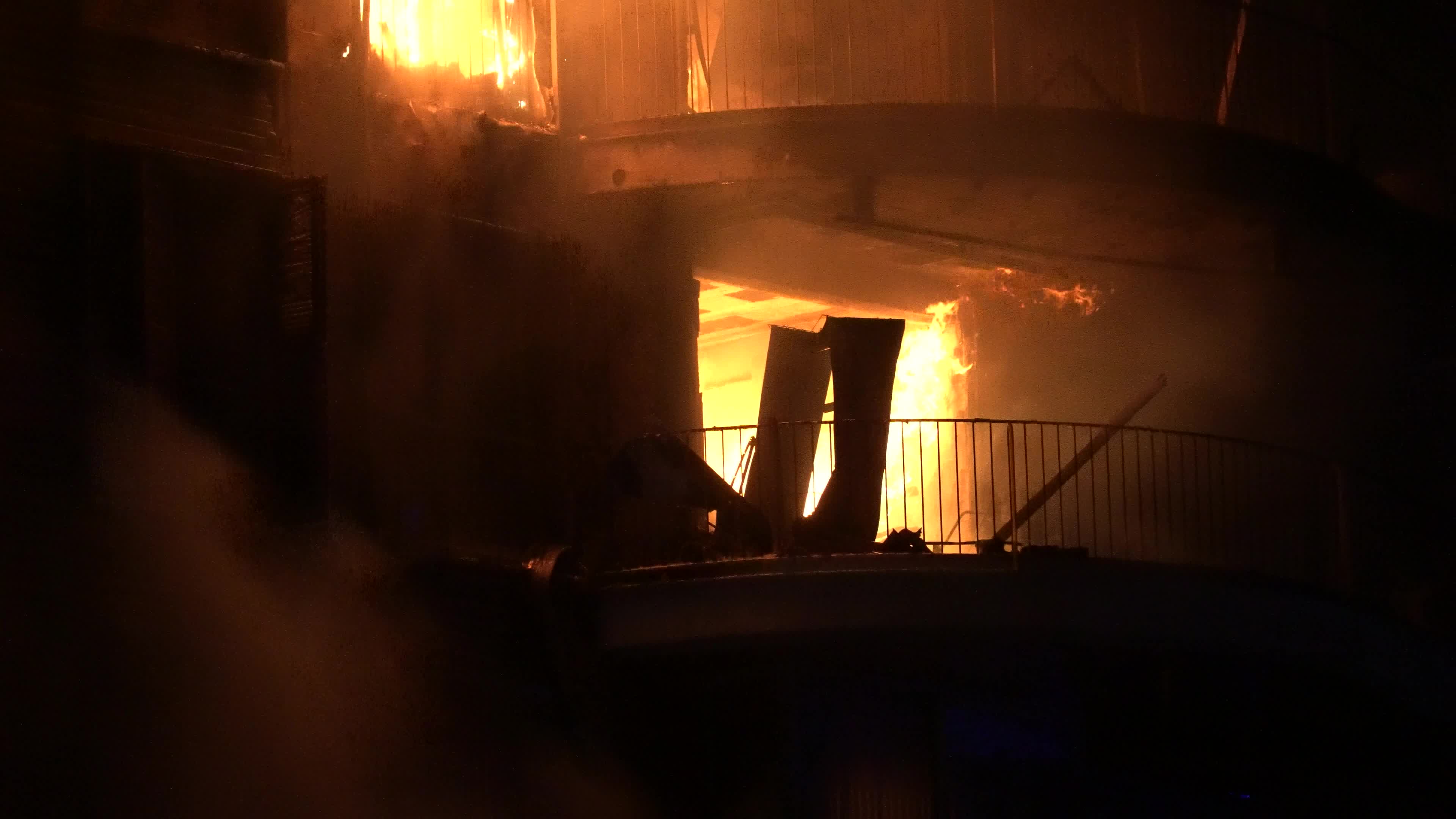 Big fire on a luxury site, Izmir, Turkey - 27 Apr 2023