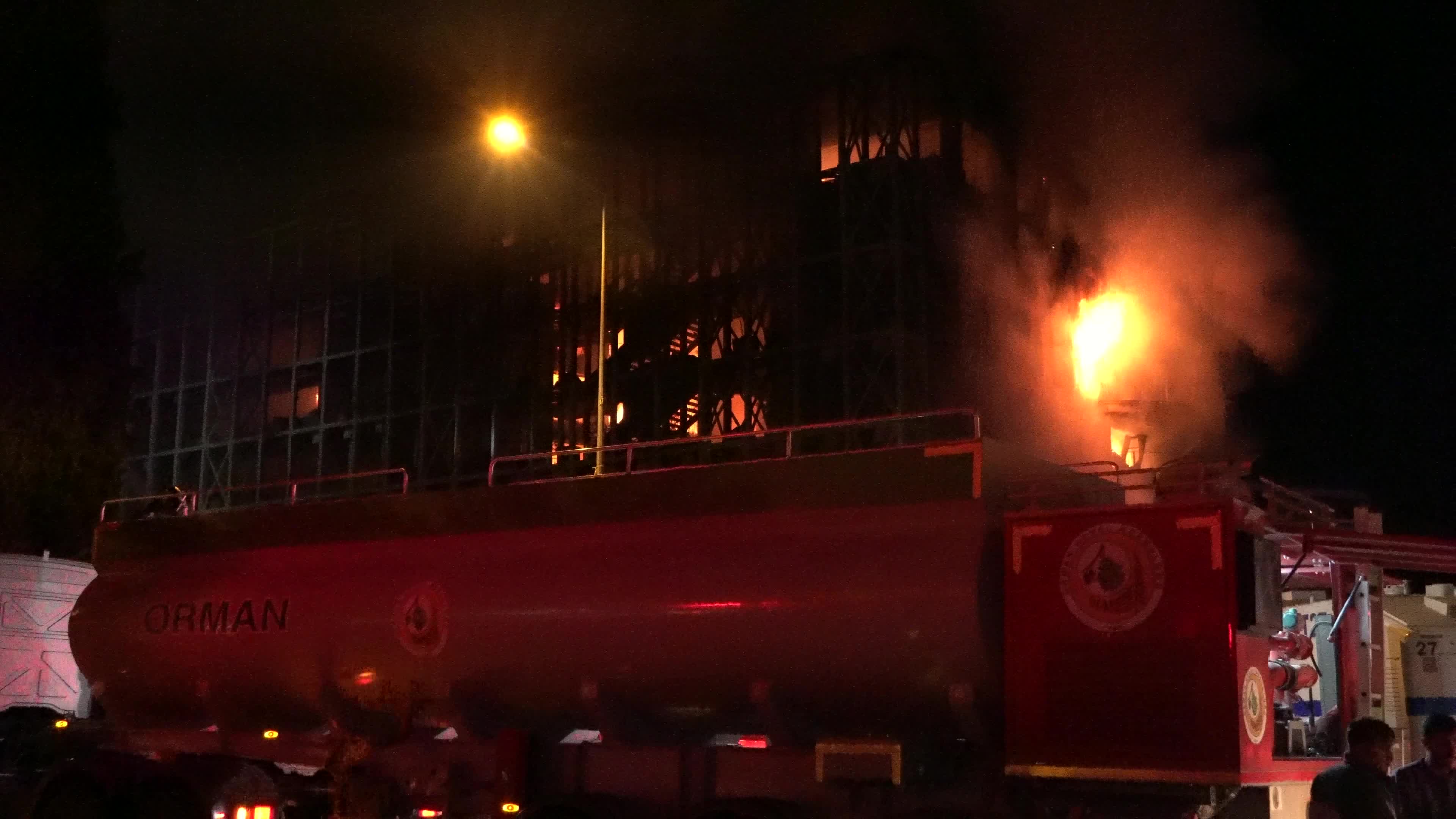 Big fire on a luxury site, Izmir, Turkey - 27 Apr 2023