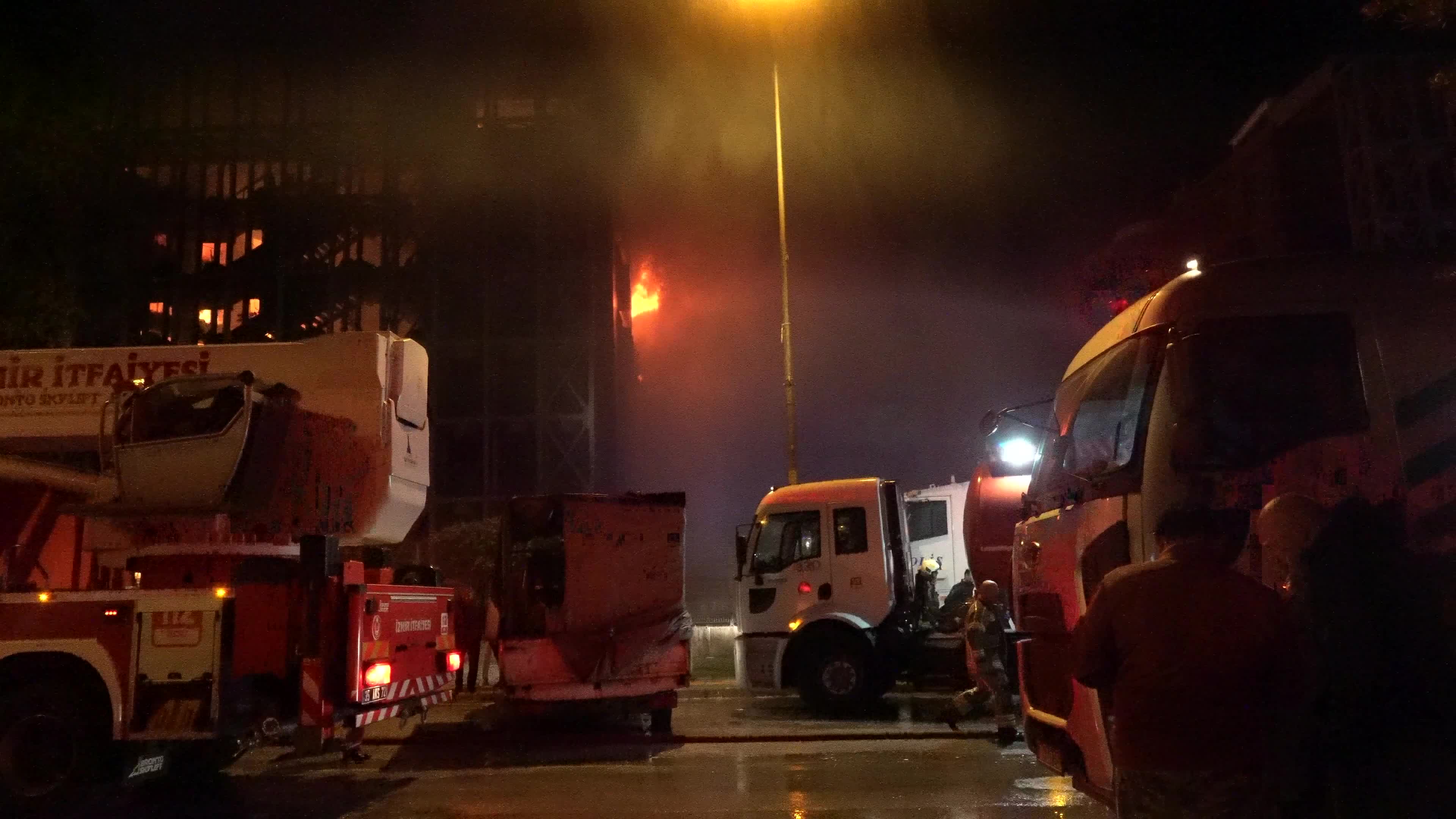 Big fire on a luxury site, Izmir, Turkey - 27 Apr 2023