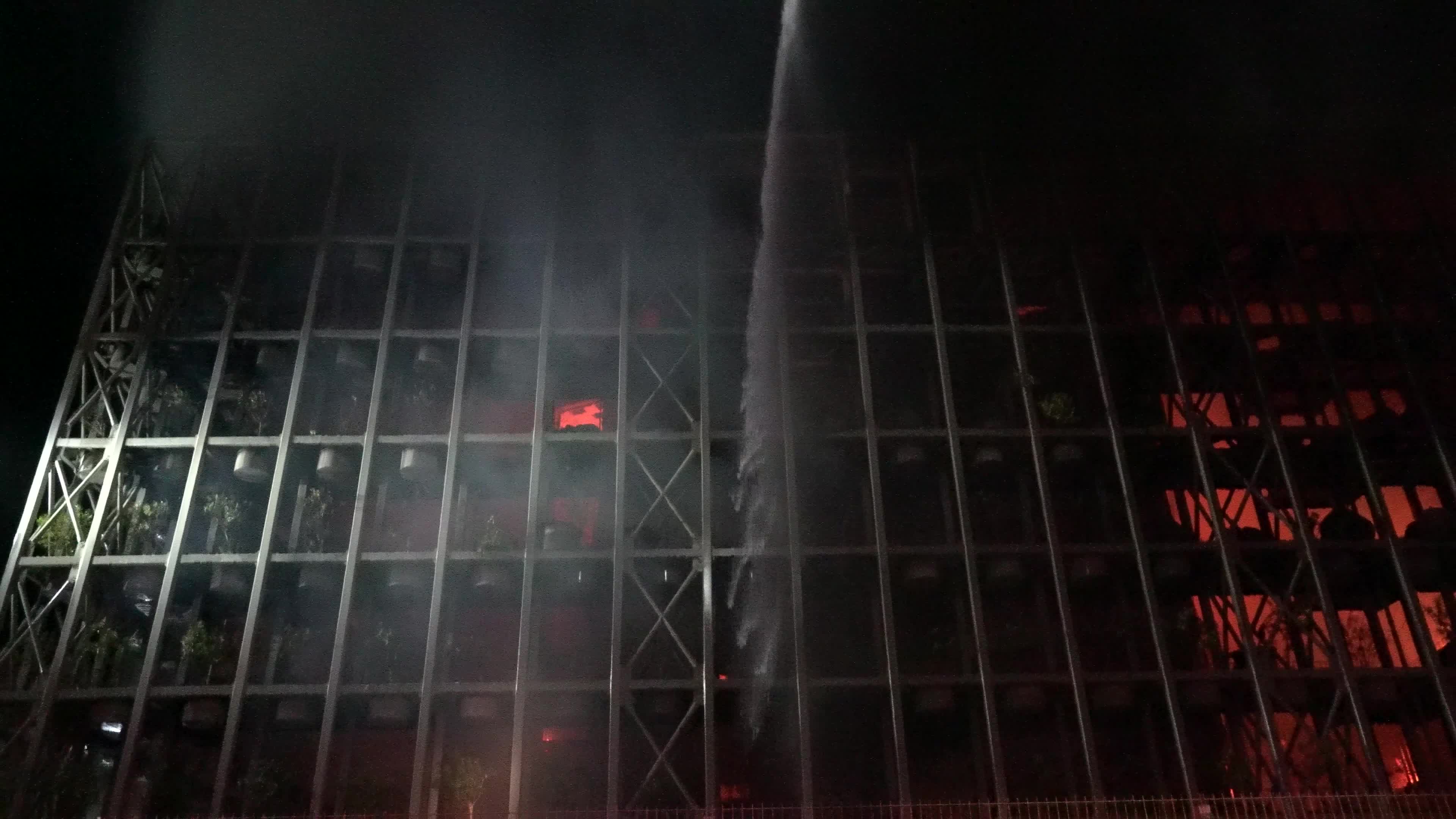 Big fire on a luxury site, Izmir, Turkey - 27 Apr 2023