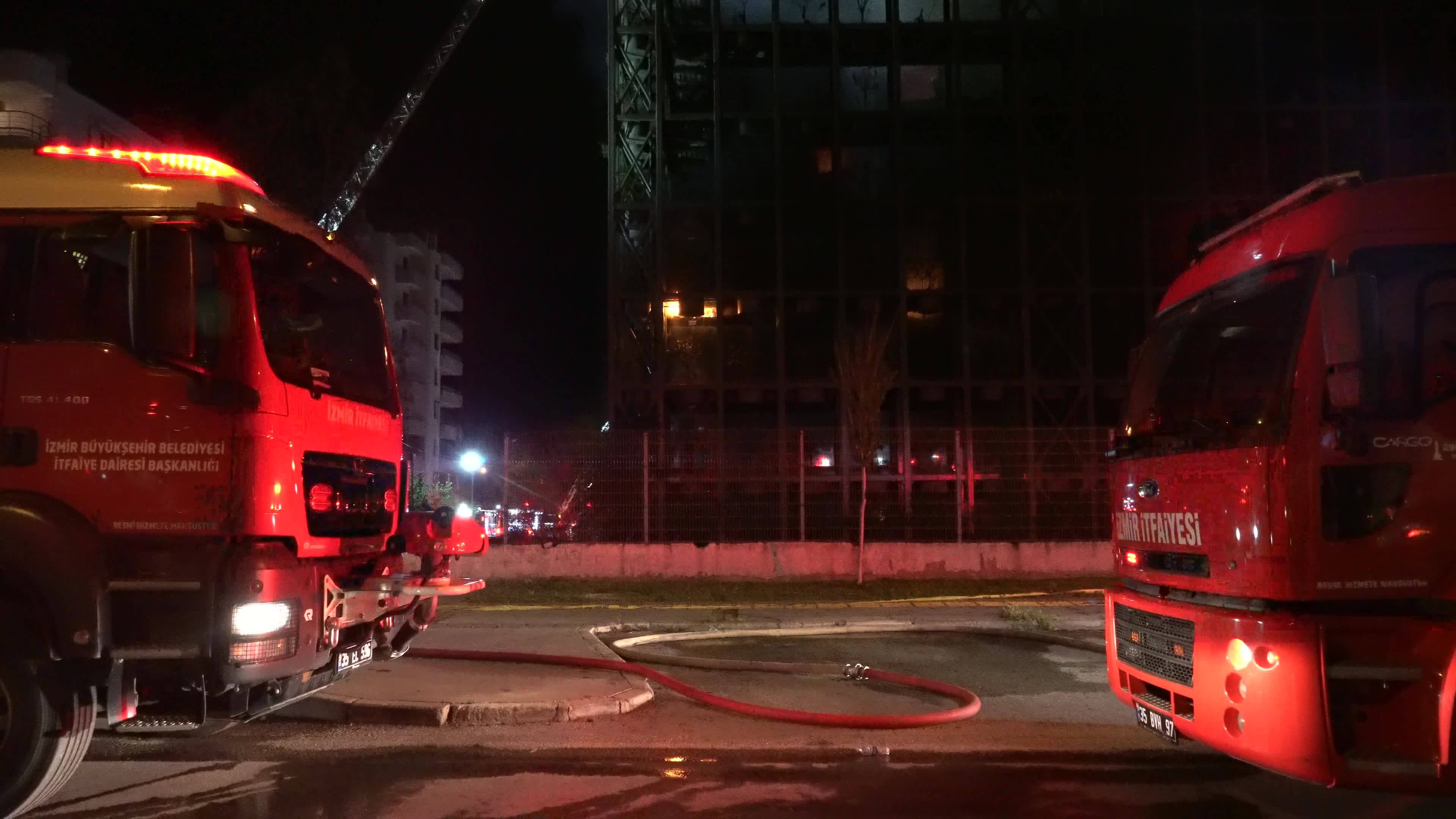 Big fire on a luxury site, Izmir, Turkey - 27 Apr 2023