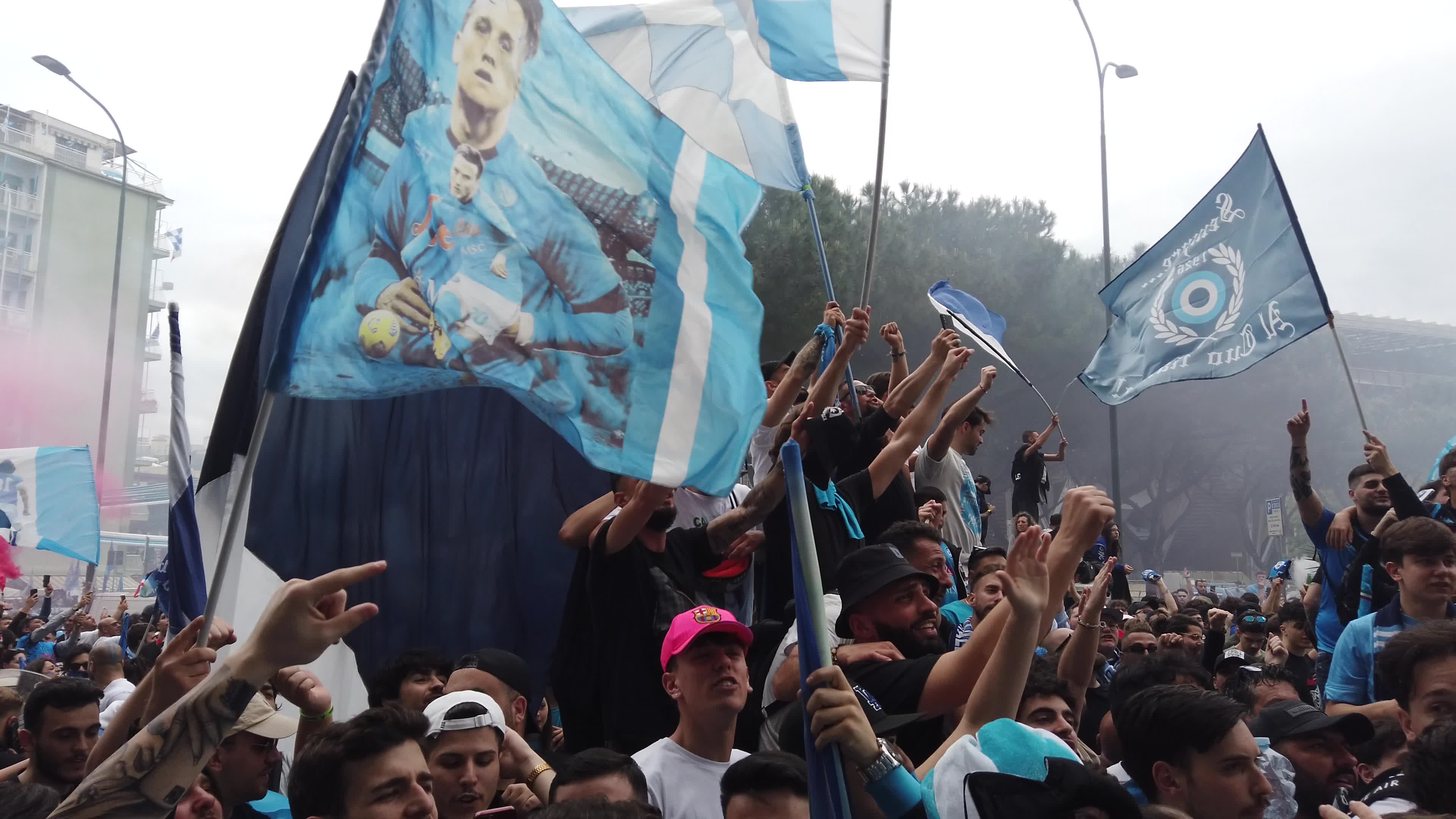 Napoli fans await SSC Napoli-Salernitana - Serie A