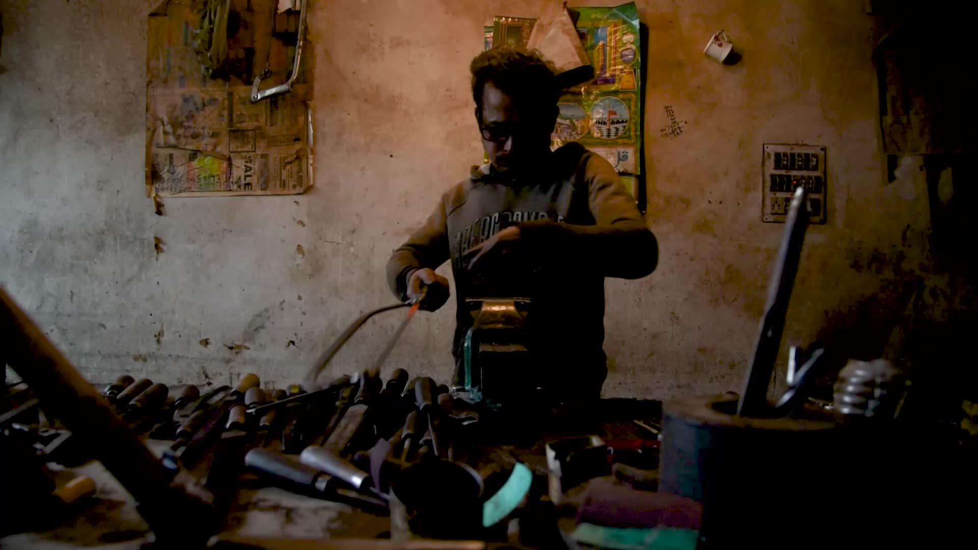 Inside a Gun Factory in Srinagar, India 