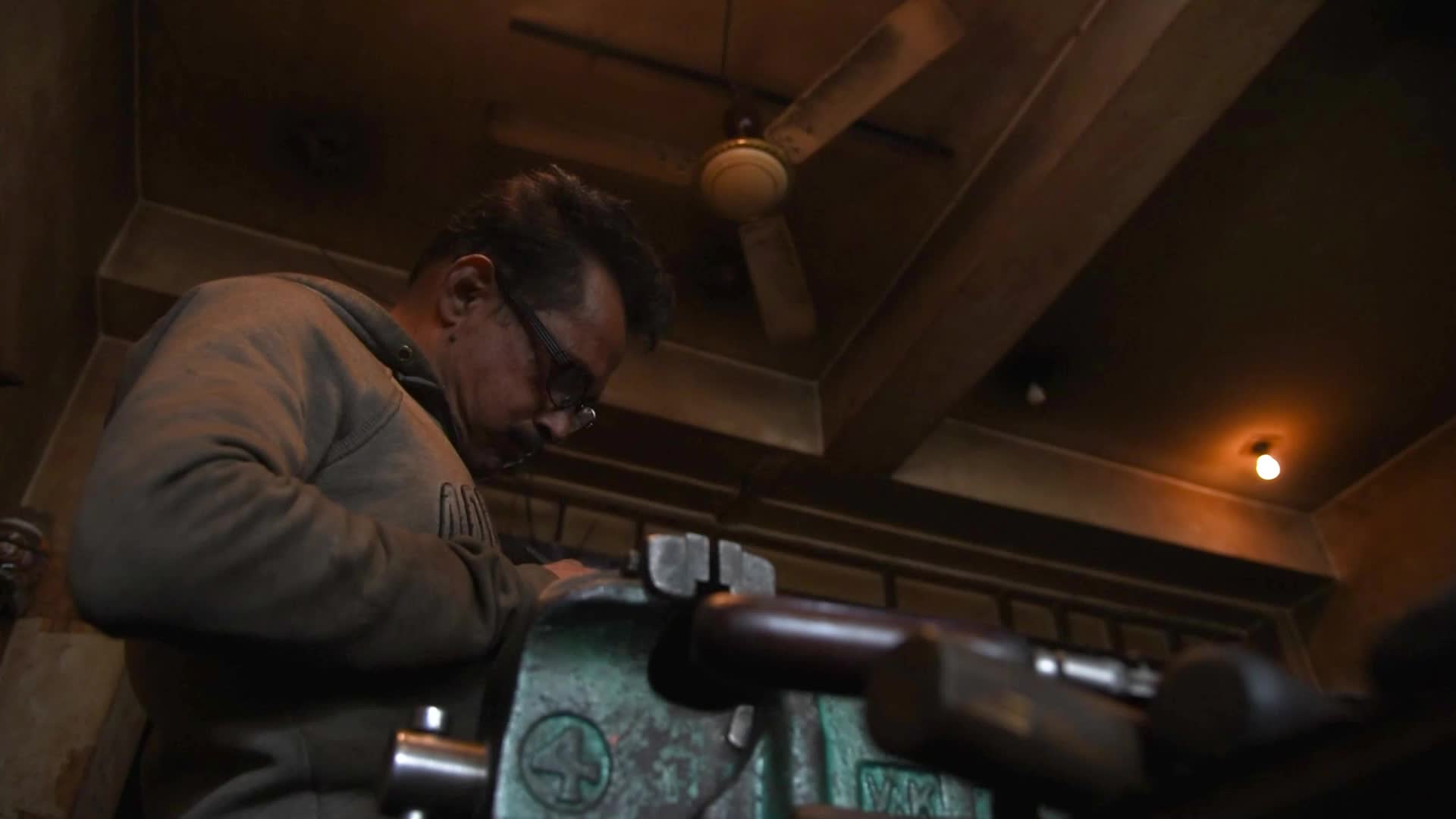Inside a Gun Factory in Srinagar, India 