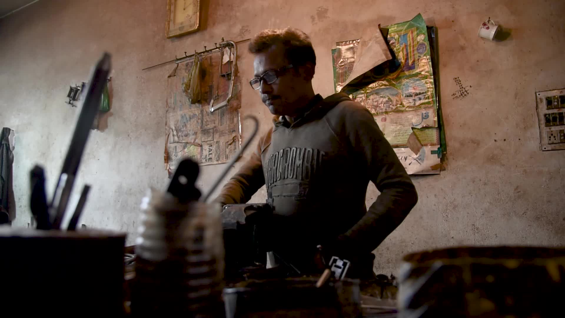 Inside a Gun Factory in Srinagar, India 