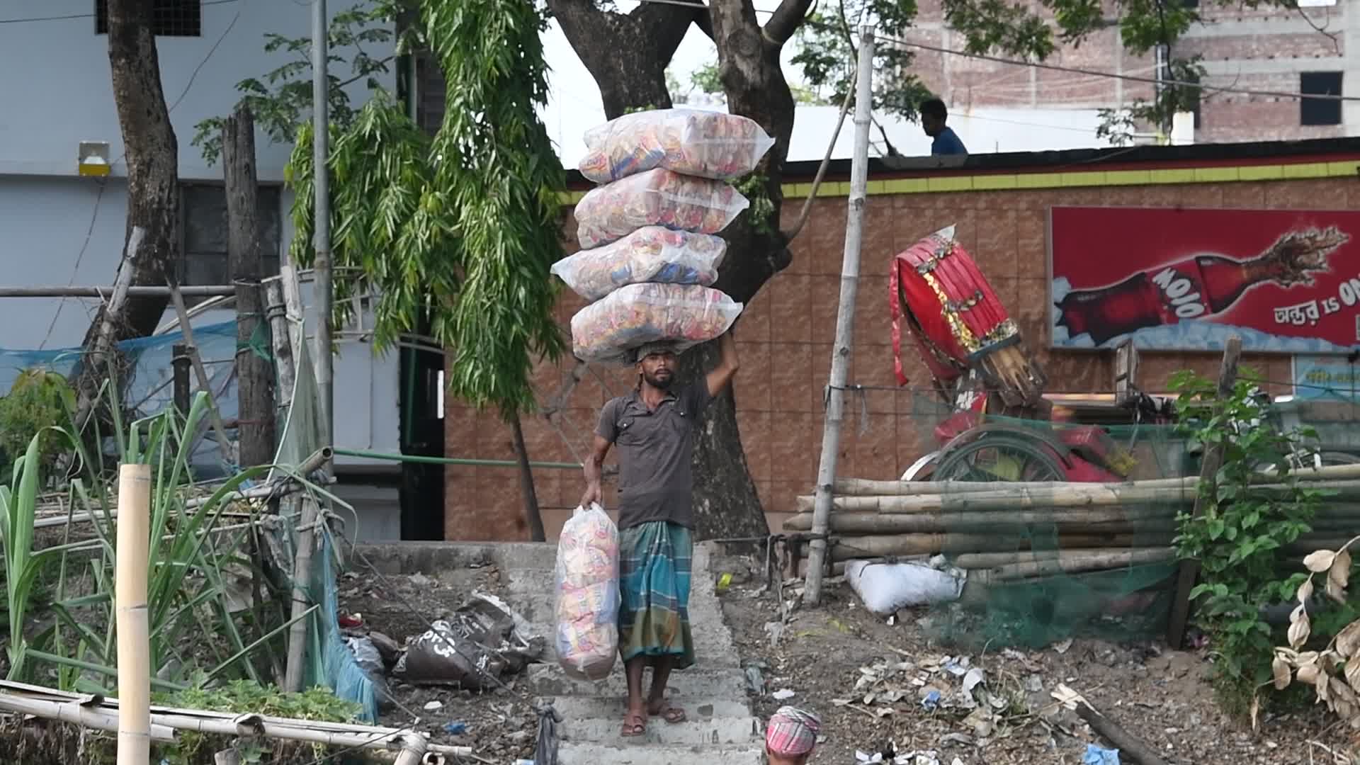 Daily life in Dhaka
