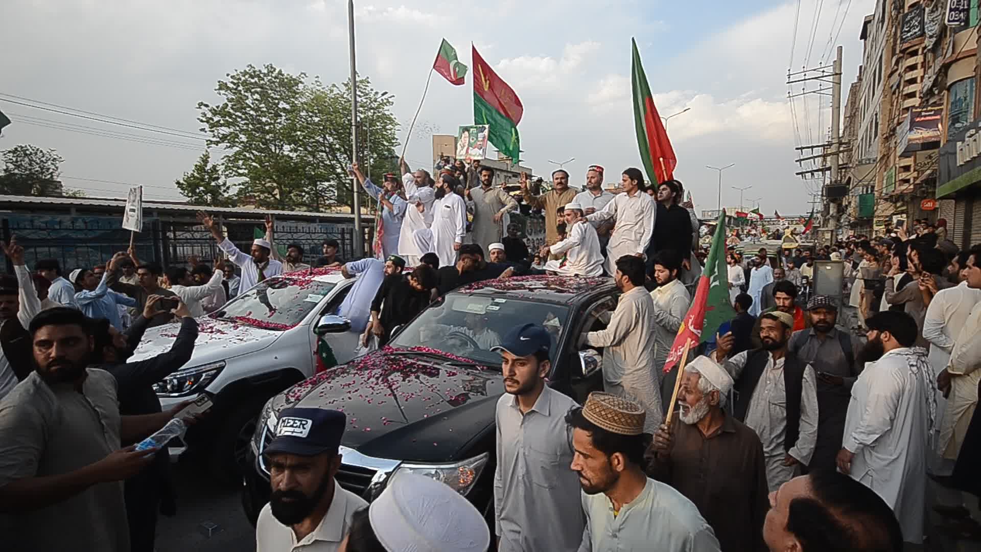Supporters of PTI party rally to show solidarity with Chief Justice of Pakistan