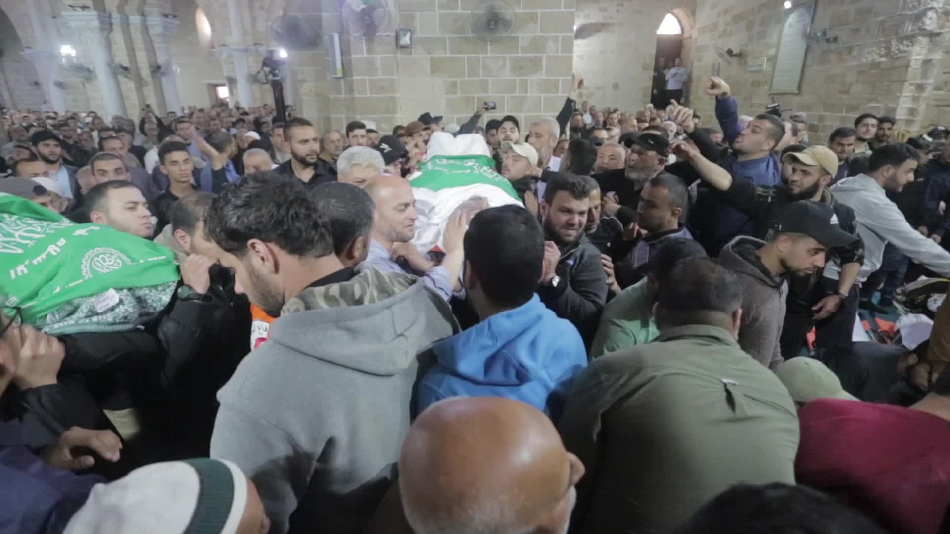 Israeli air strikes have killed 13 Palestinians in Gaza