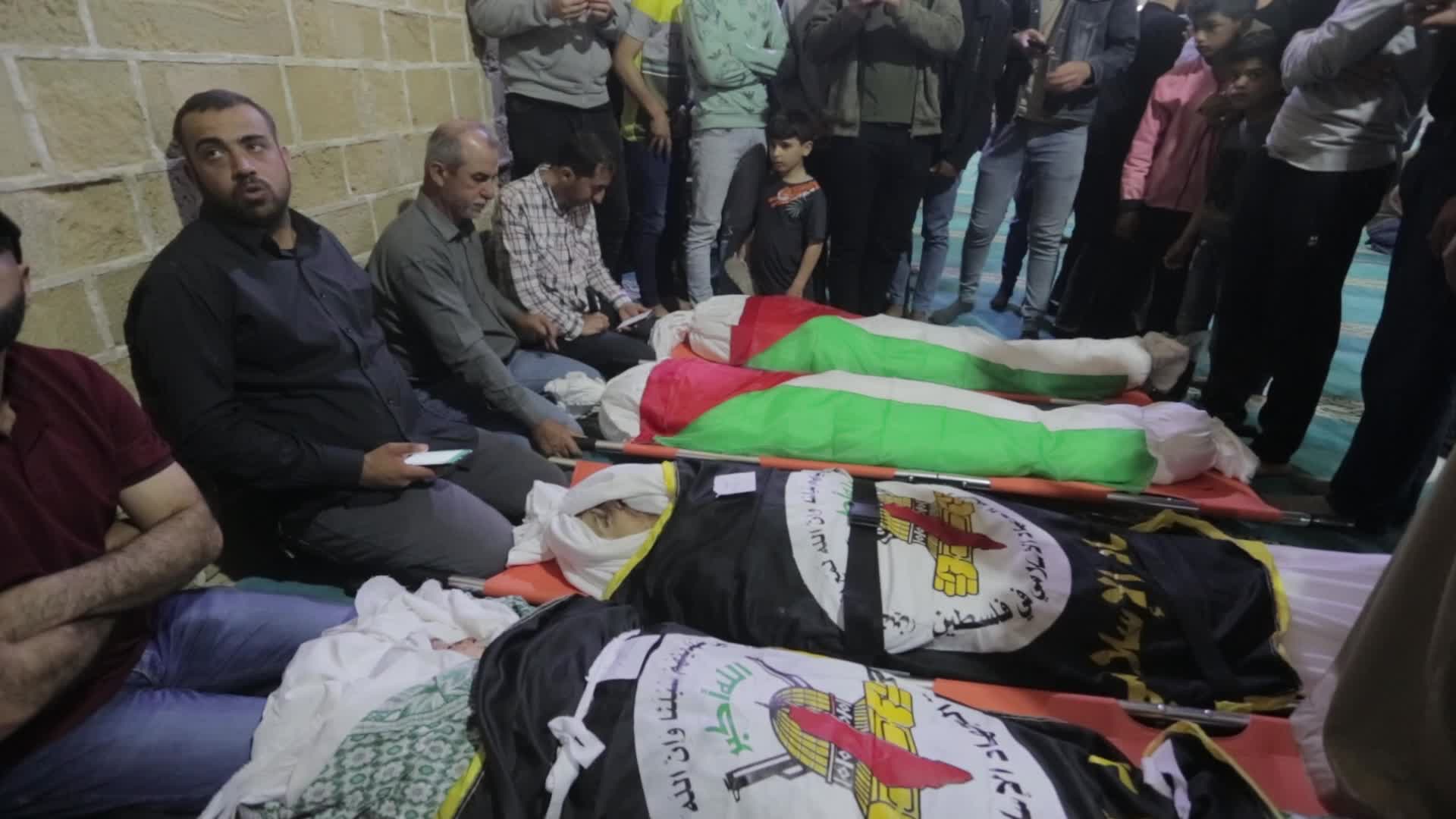 Israeli air strikes have killed 13 Palestinians in Gaza
