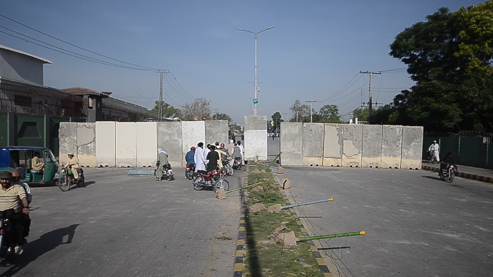 Violent protests following the arrest of former PM and PTI chairman Imran Khan in Pakistan