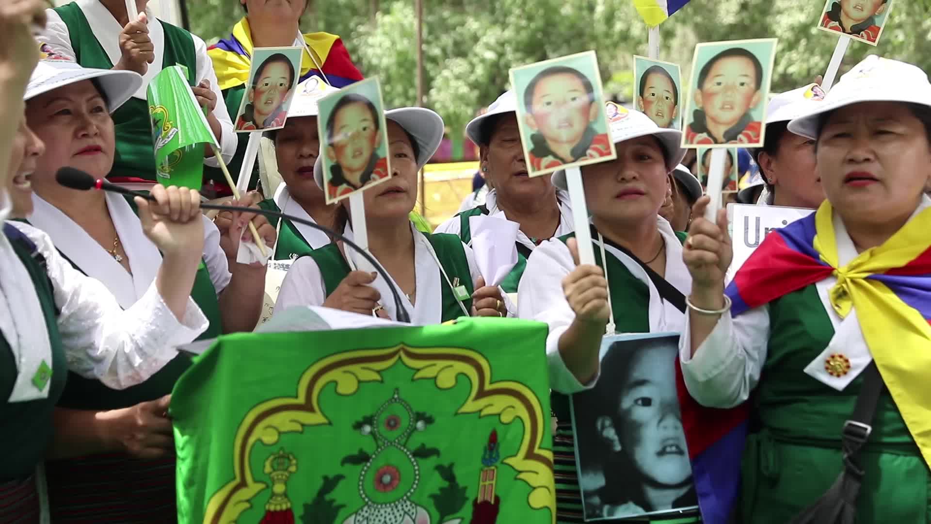 Tibetan women protest - Delhi, India