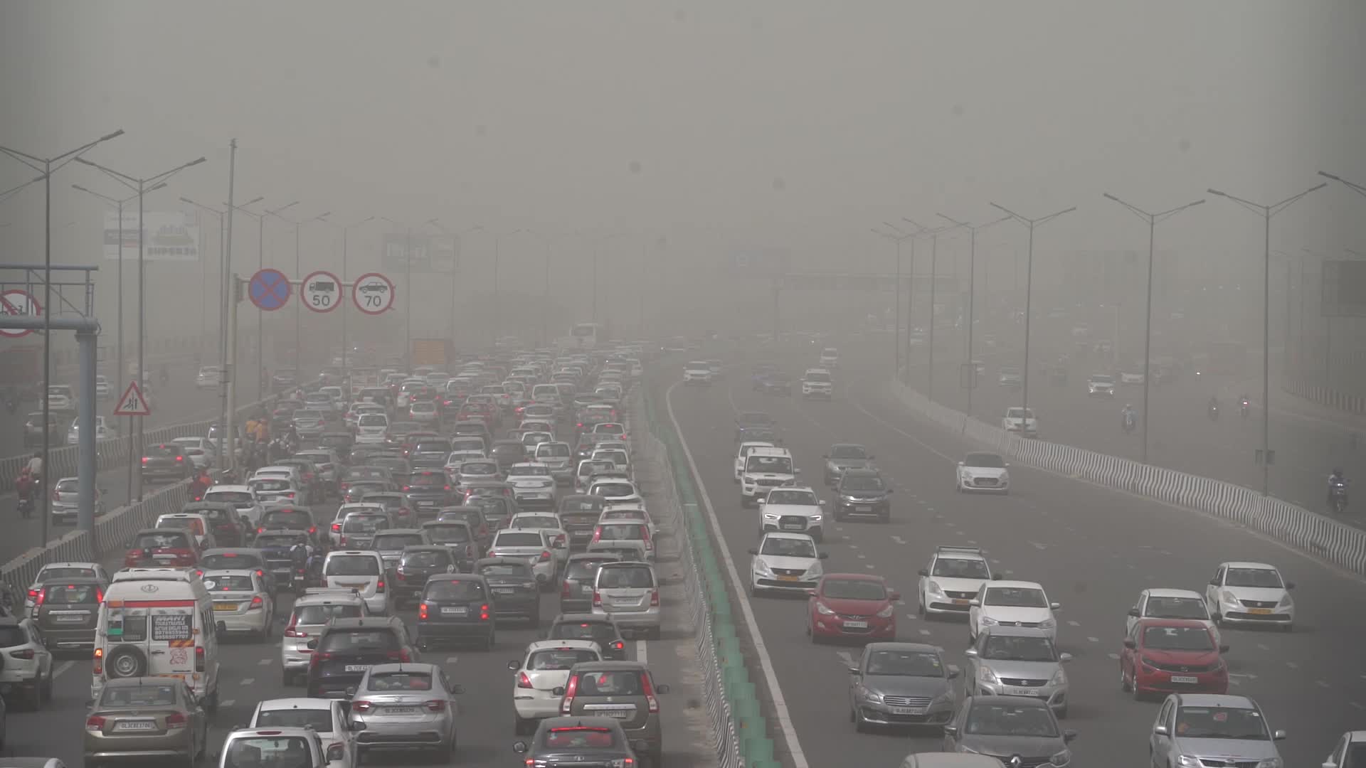 Heavy Dust Pollution In Air In Delhi NCR