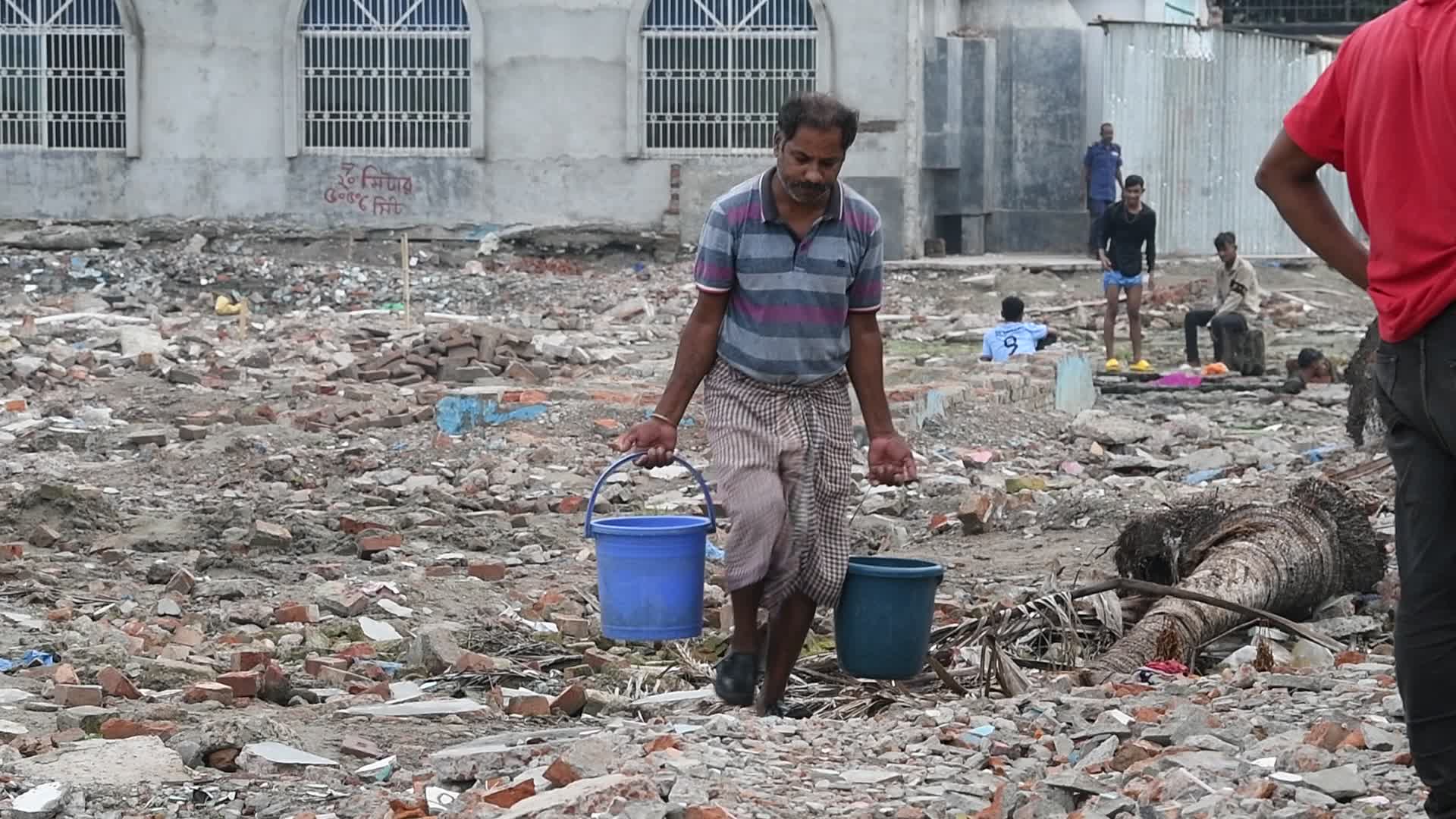 water crisis in Dhaka 