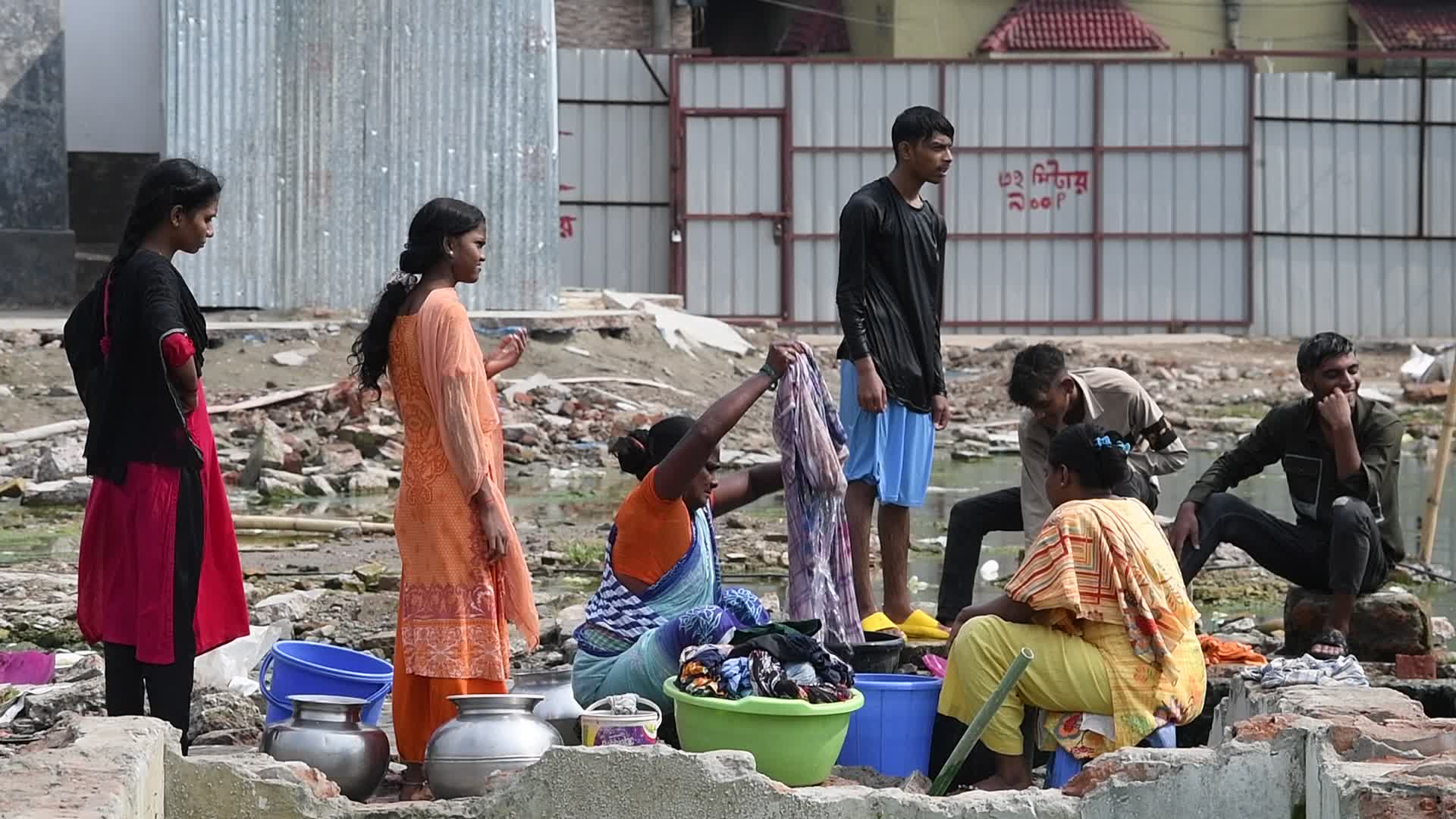 water crisis in Dhaka 
