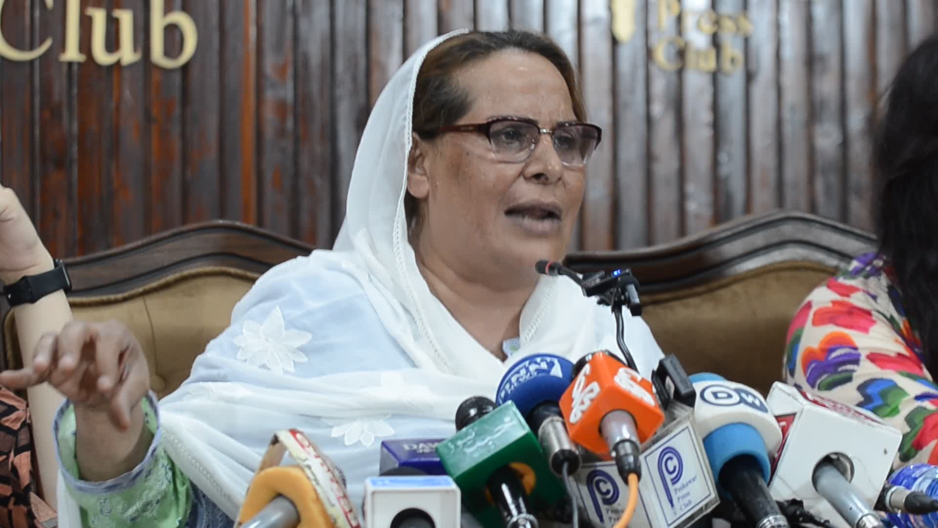 Representative of transgender community give press conference in Peshawar
