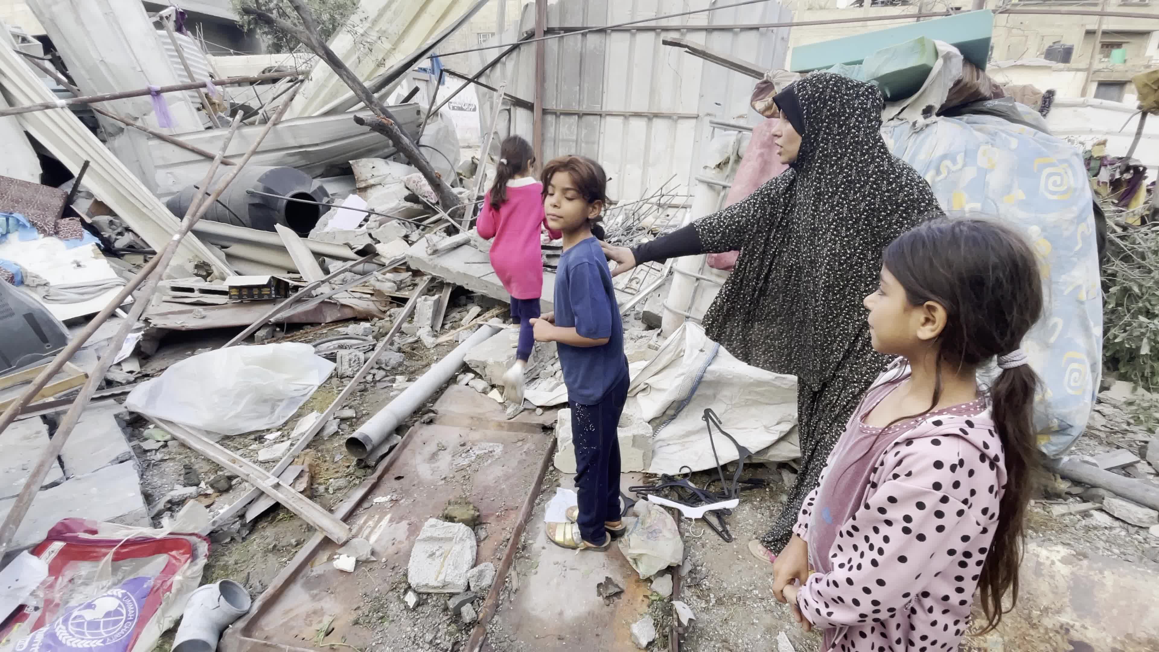  Civilians Face Aftermath of Renewed Airstrikes in Beit Lahia, Gaza Despite Attempted Truce