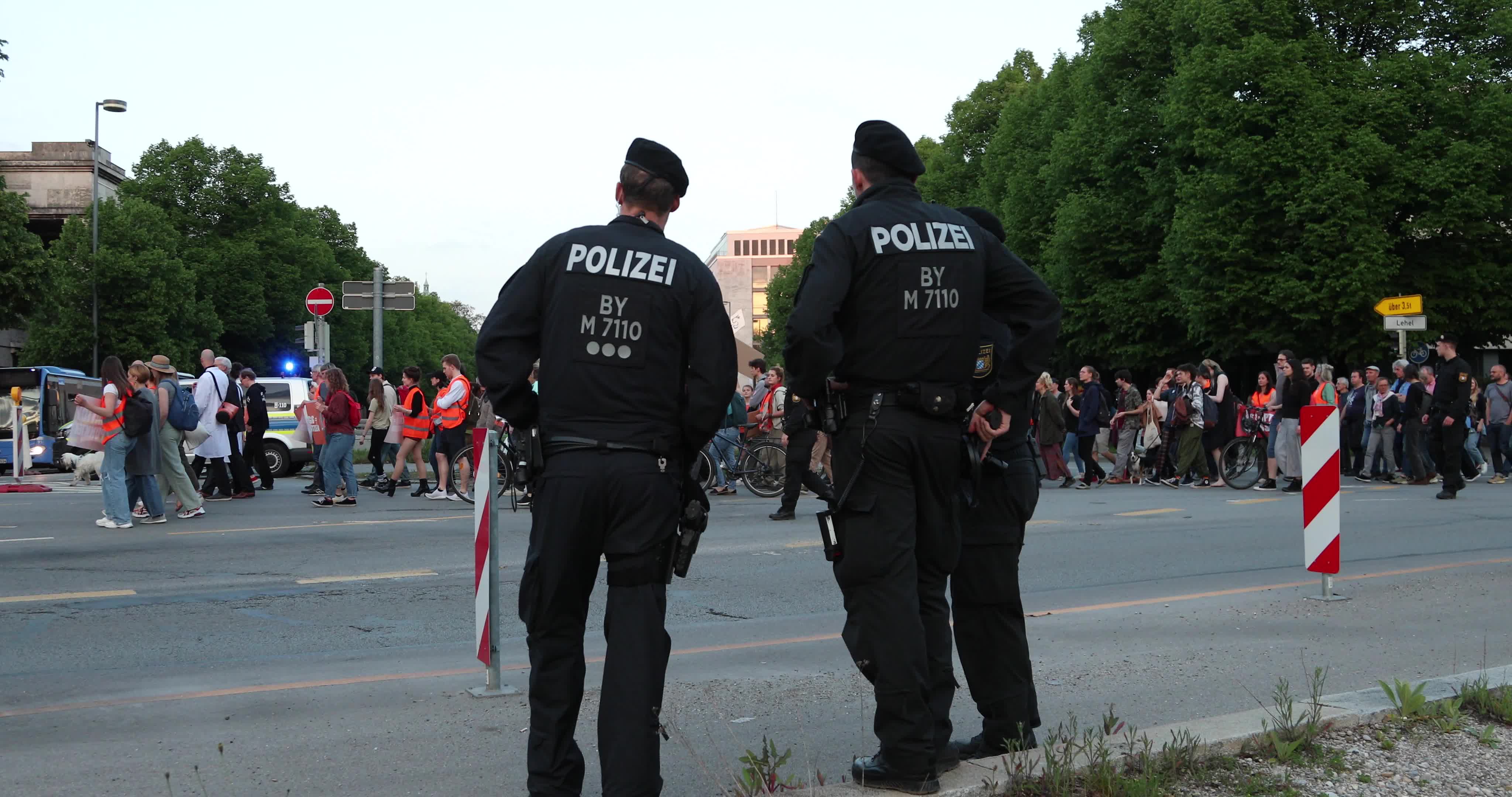 Munich: 600 protest in solidarity with Letzte Generation after the raids