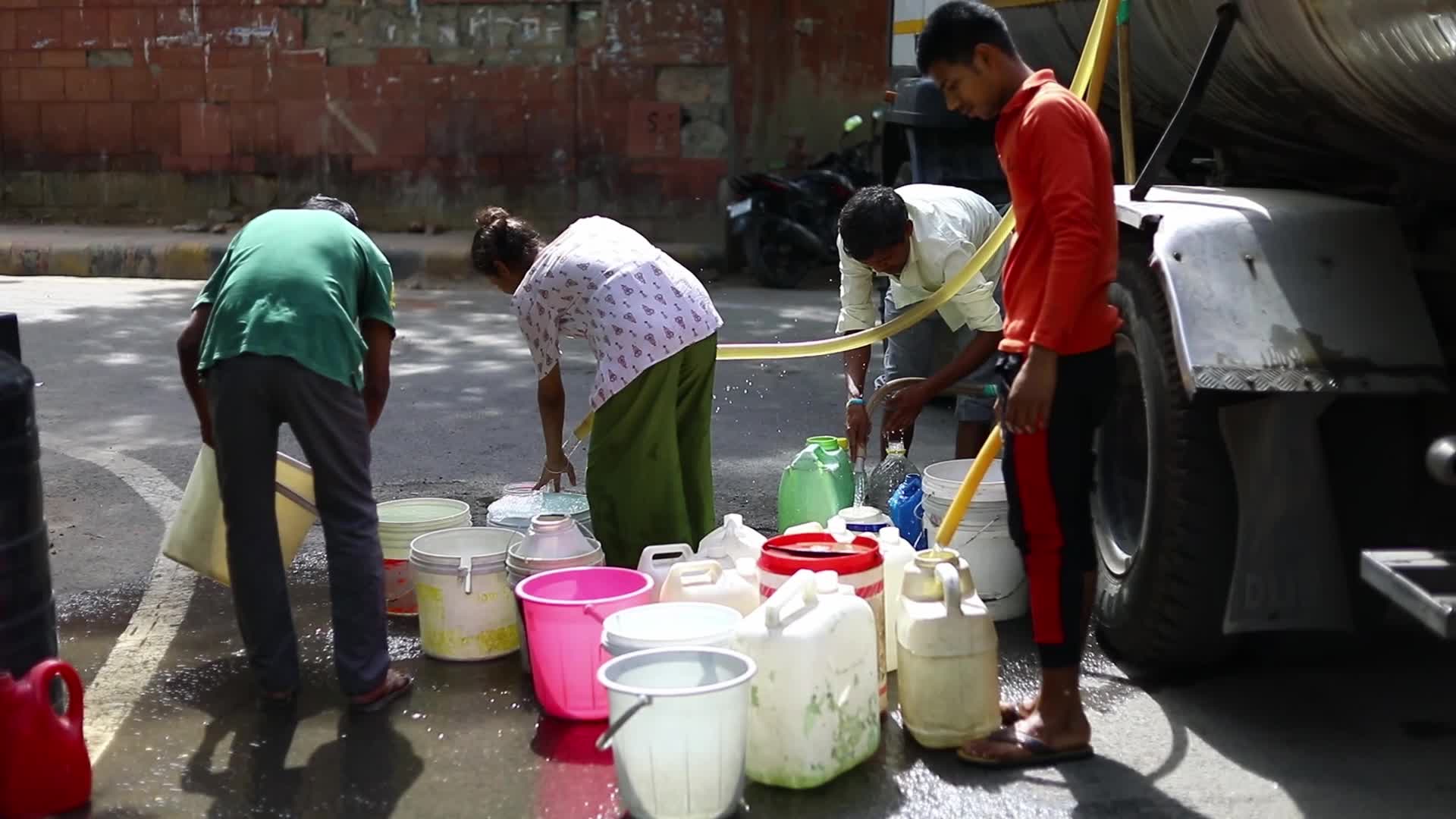 Water Crisis In Kolkata, India