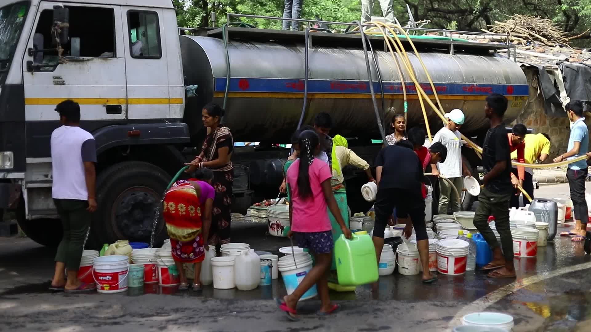 Water Crisis In Kolkata, India