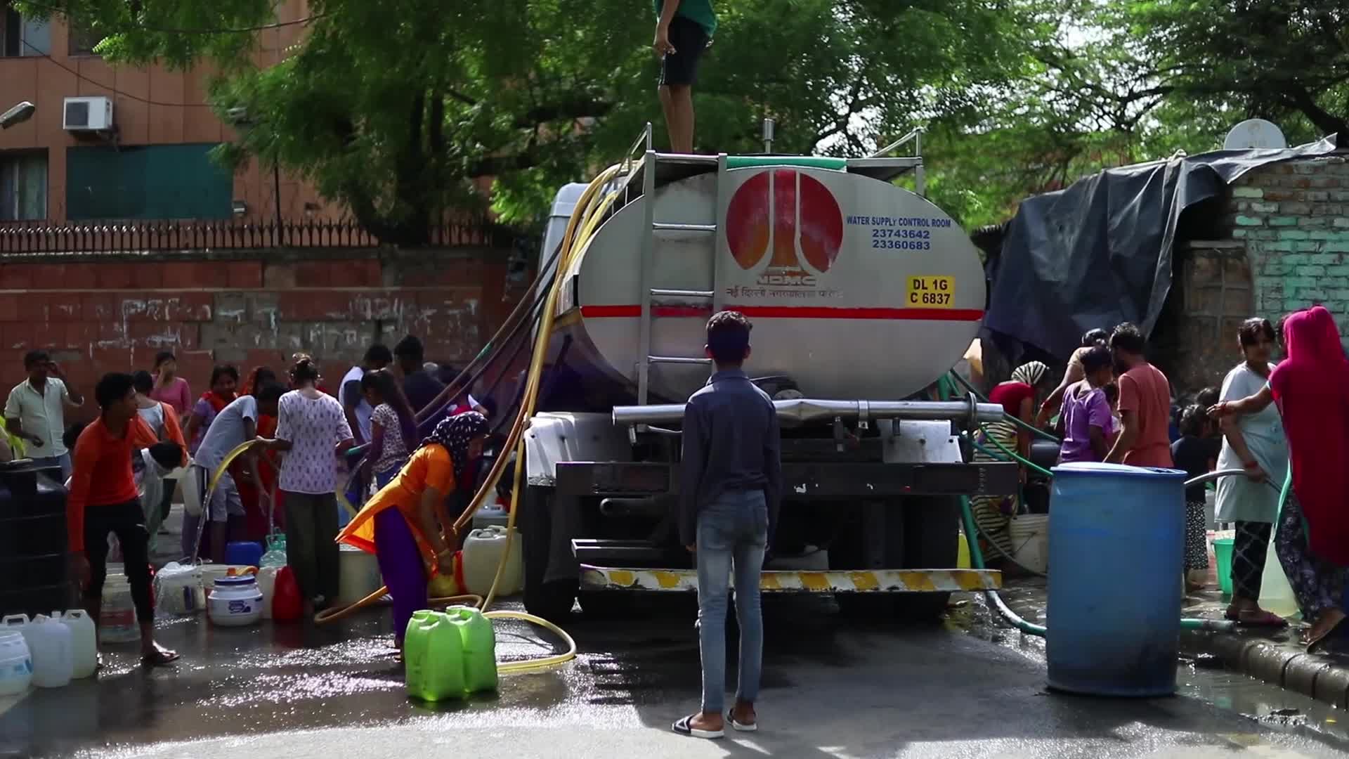 Water Crisis In Kolkata, India