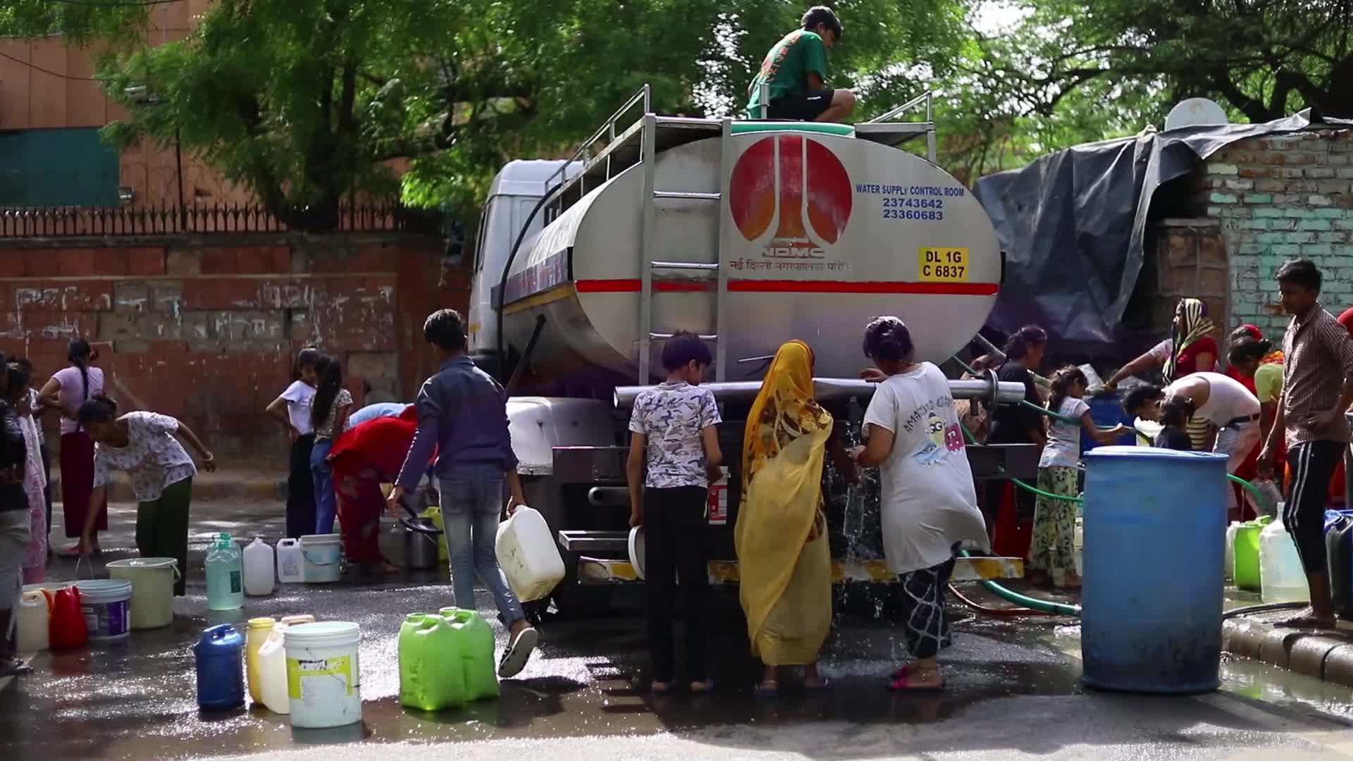 Water Crisis In Kolkata, India