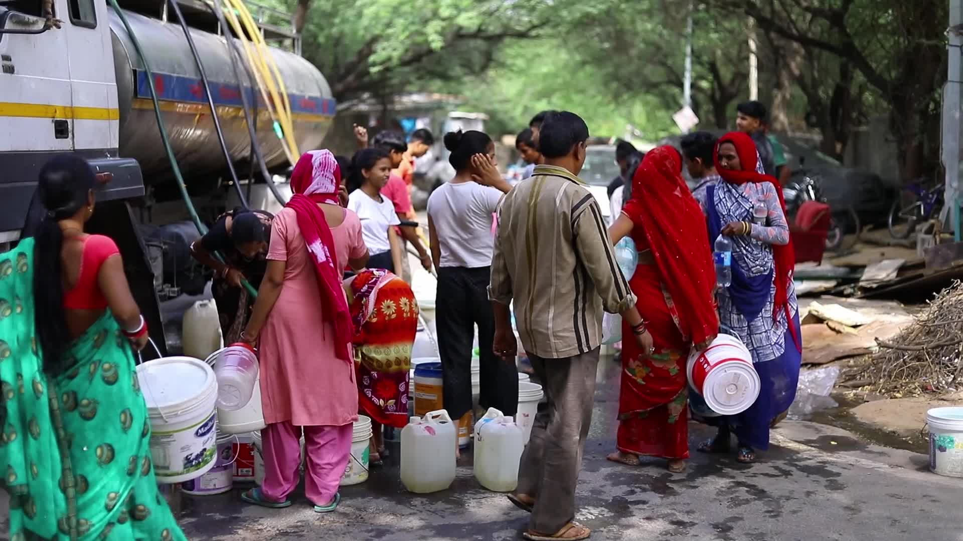 Water Crisis In Kolkata, India